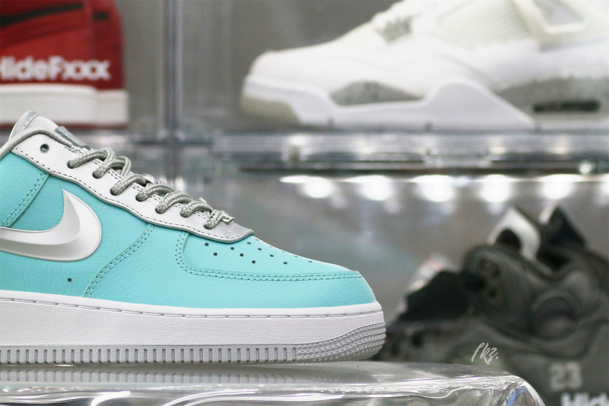 ππ₯π
π
πππ & ππ. Nike Air Force 1 Low 1837