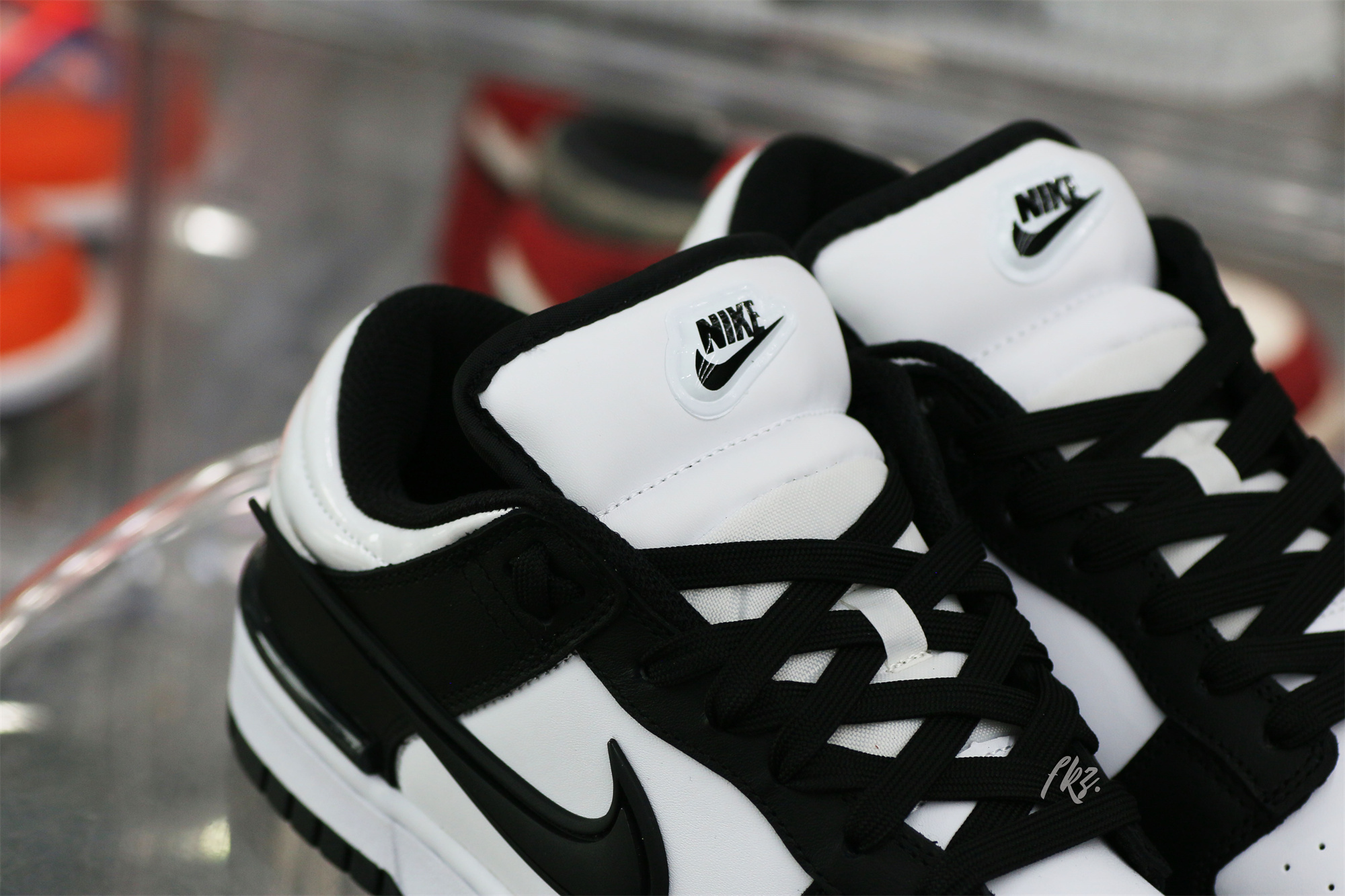 Nike Dunk Low Twist Panda