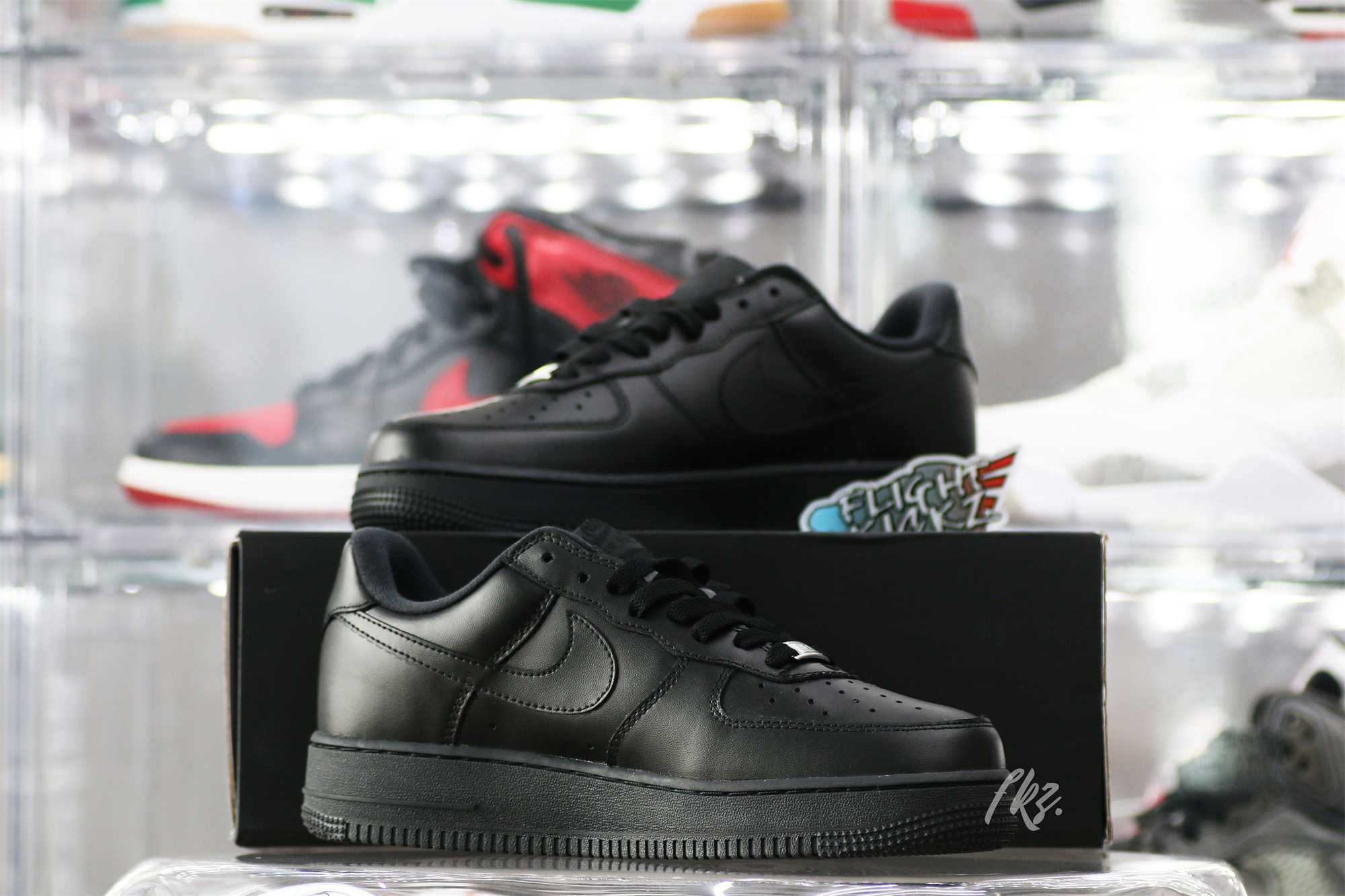 Nike Air Force 1 Low Supreme Black