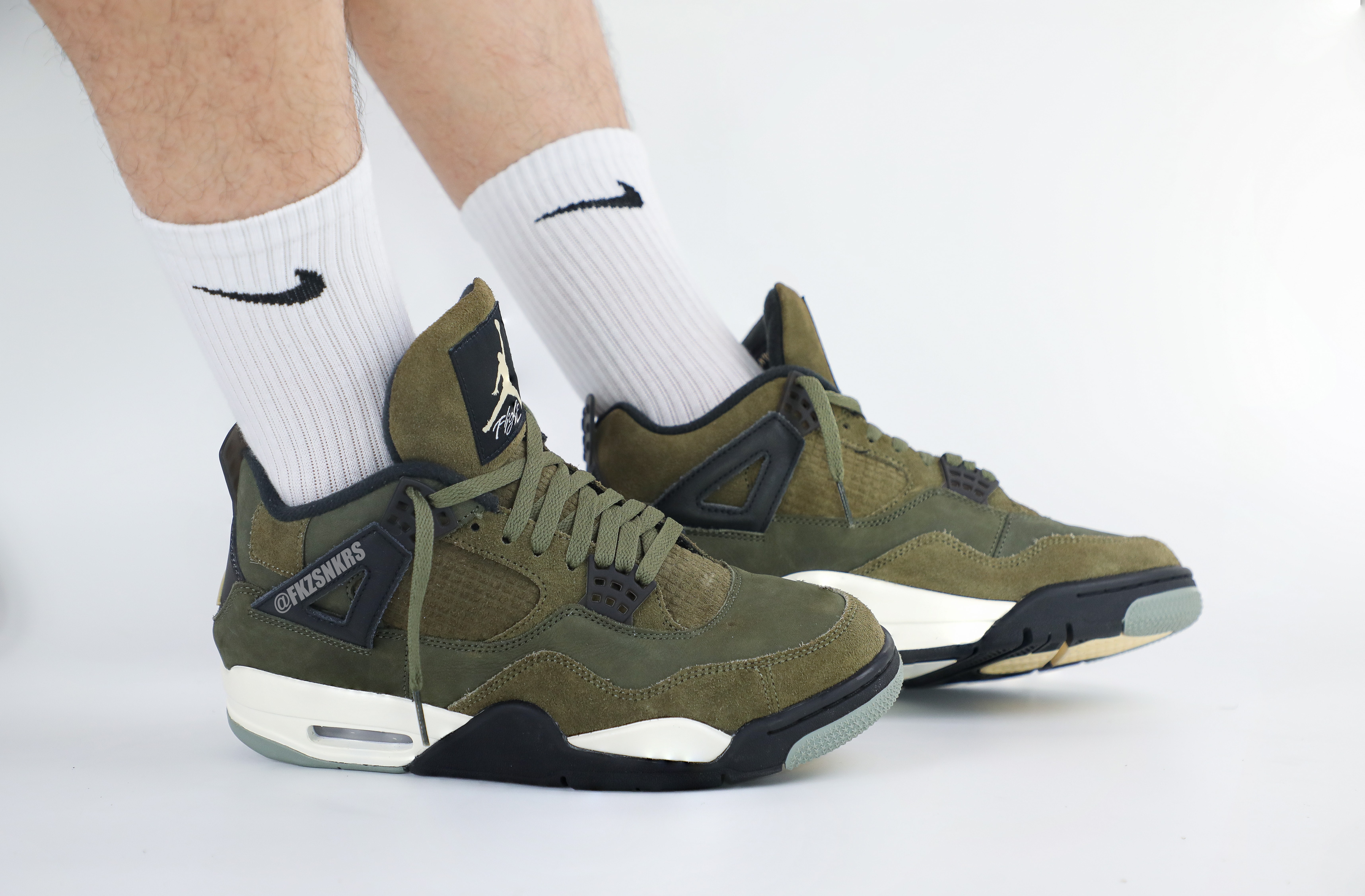 Air Jordan 4 Retro SE Craft Medium Olive (LN5 A1)