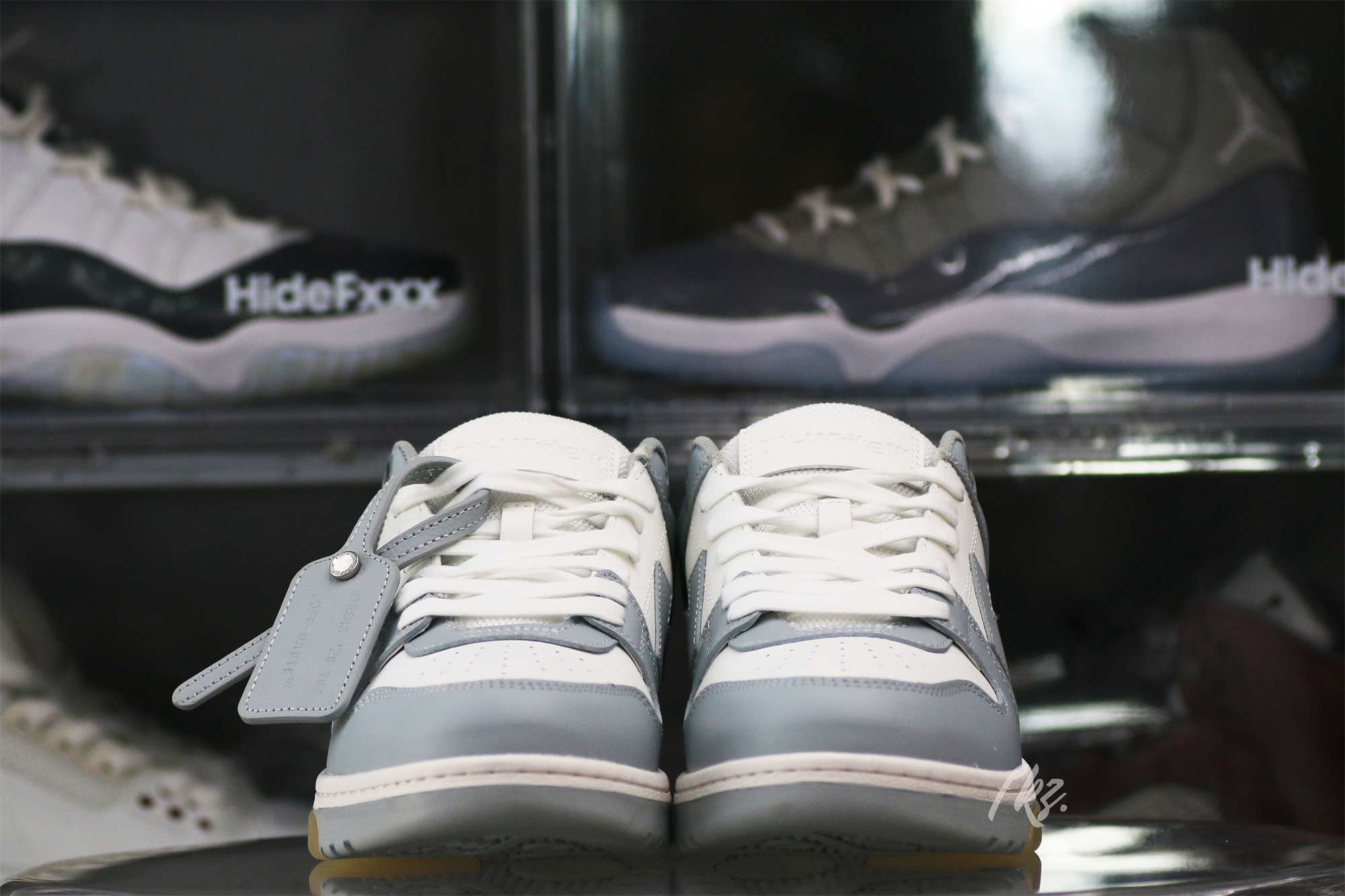 OFF-WHITE White & Gray Out Of Office Sneakers