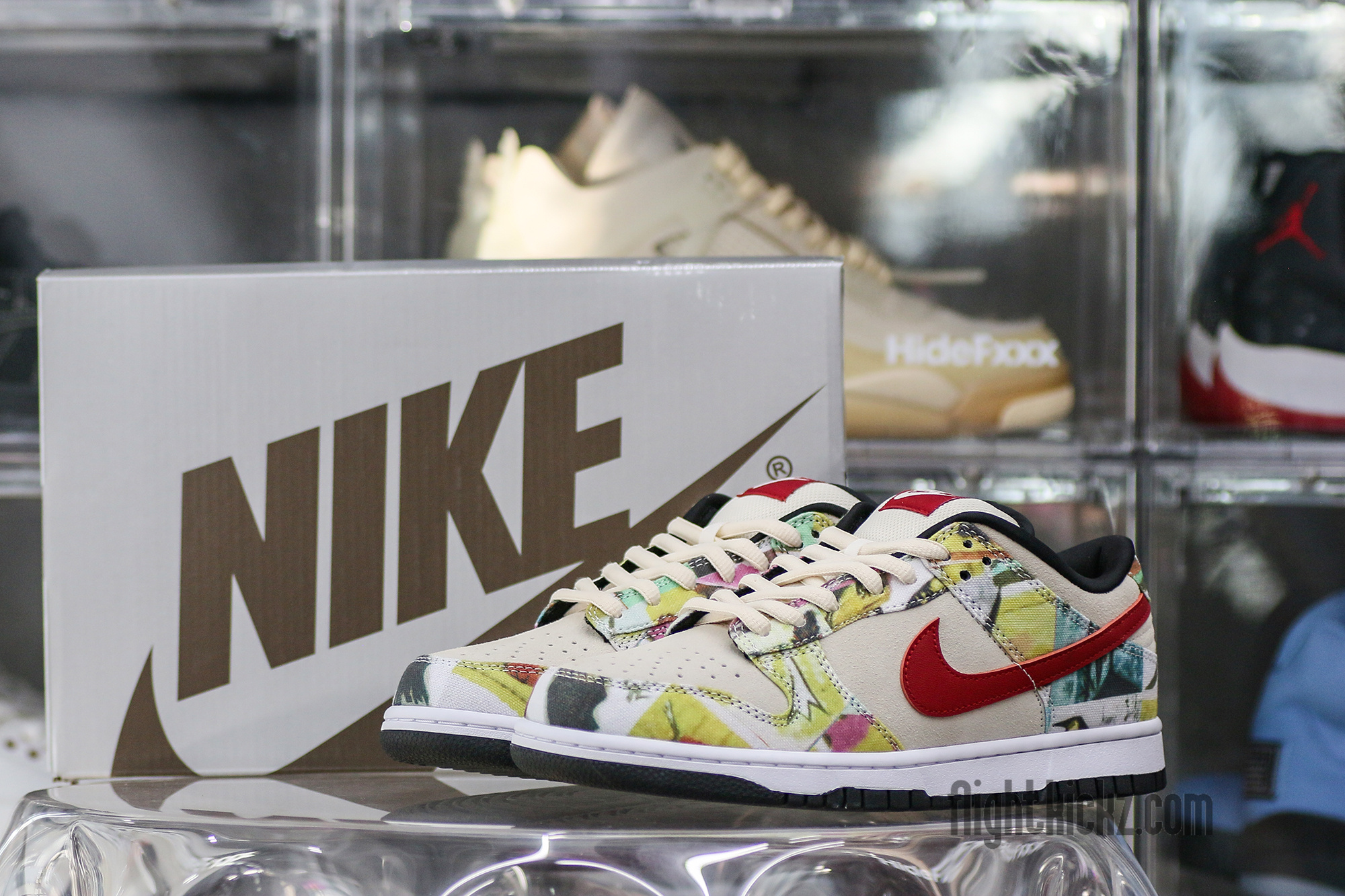 Nike SB Dunk Low Paris