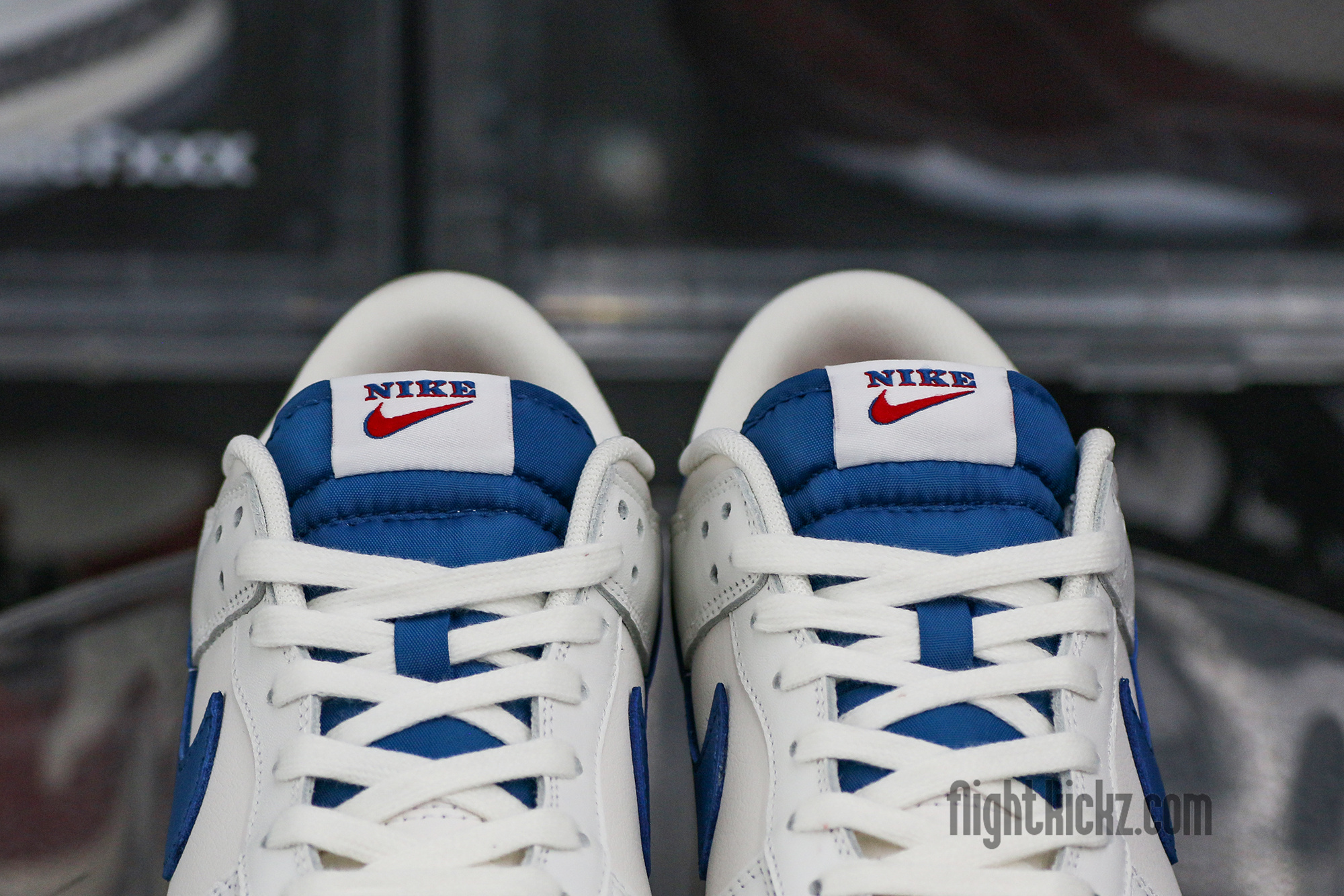Nike Dunk Low SE Sail Dark Marina Blue