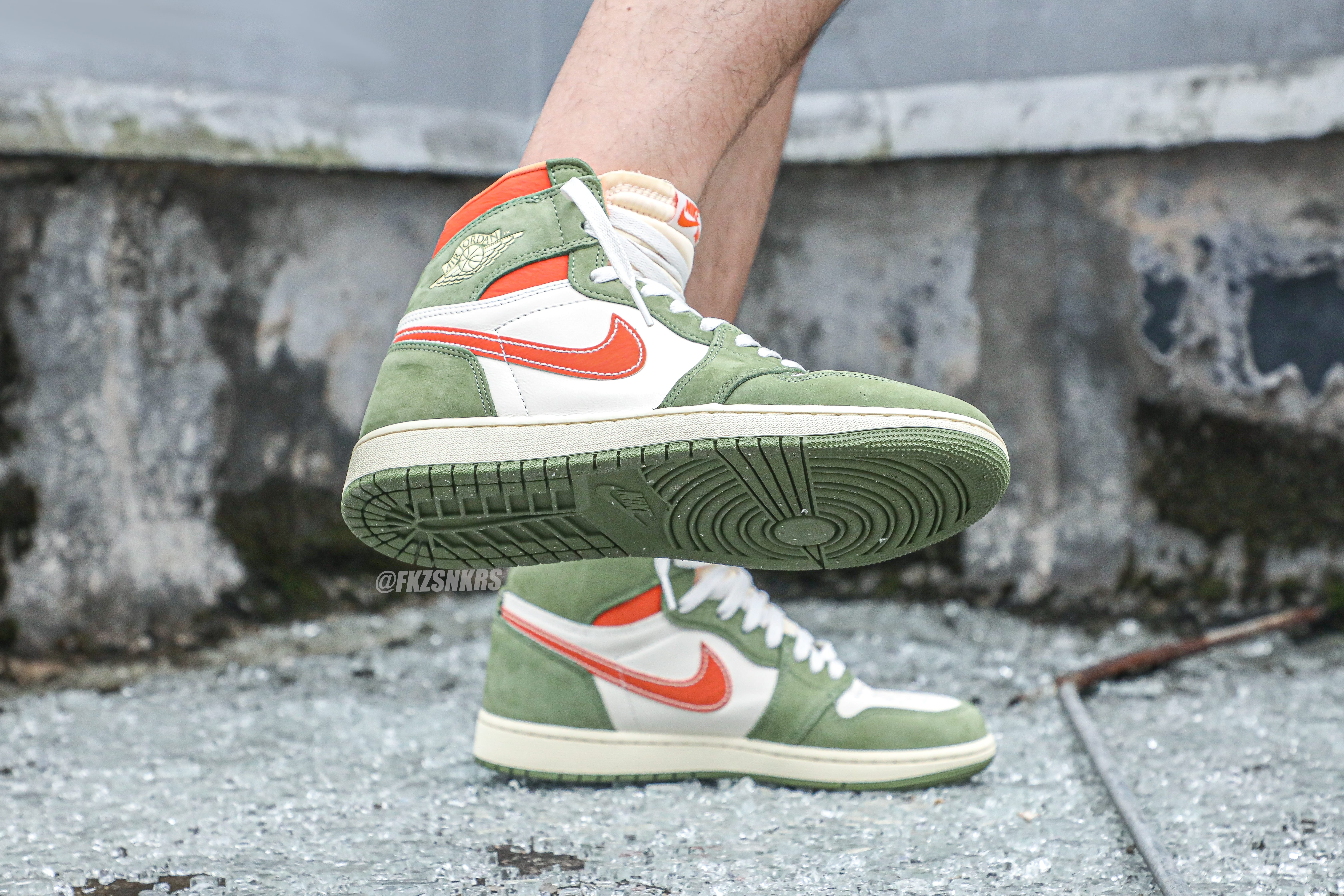 Air Jordan 1 High OG Celadon