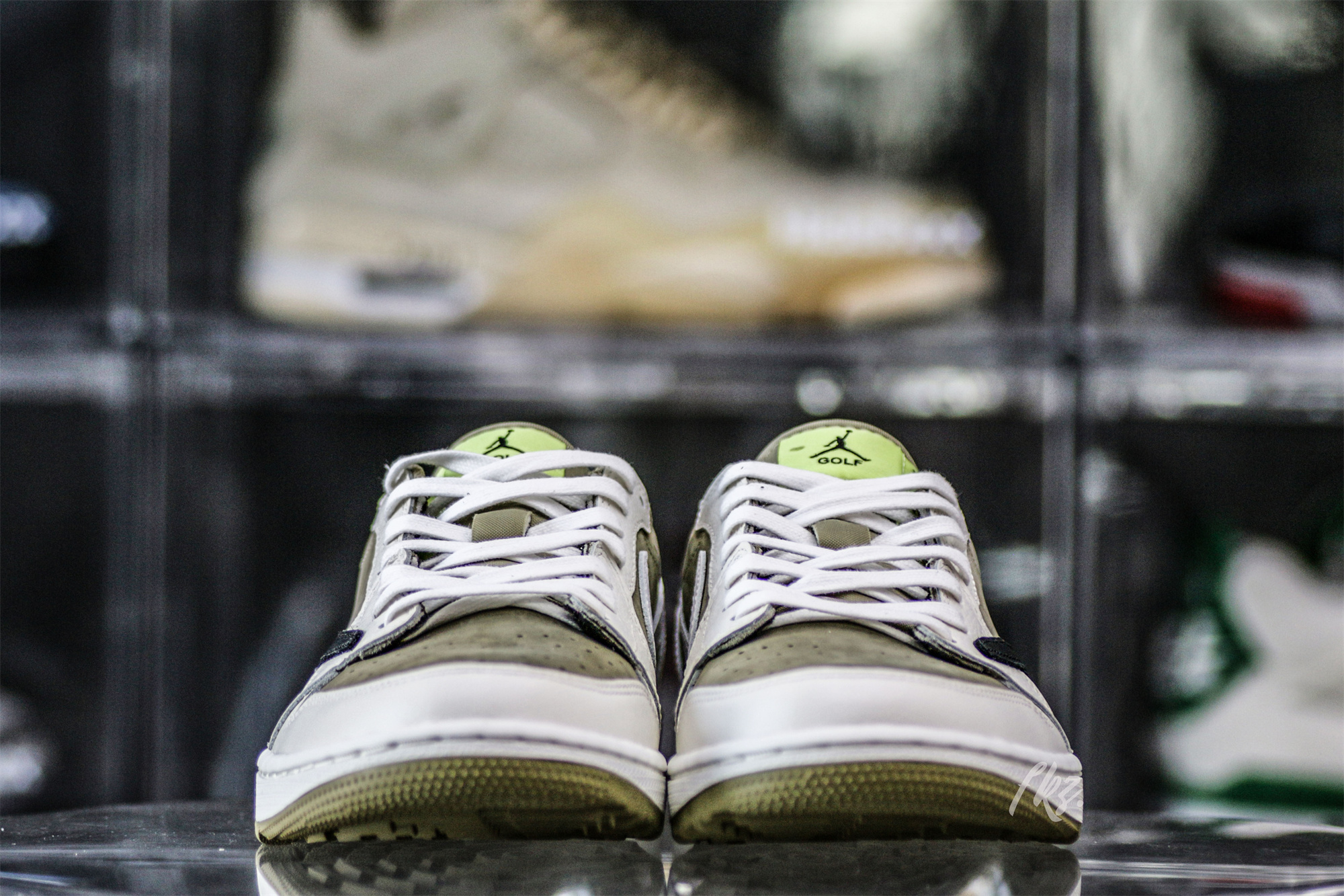 Travis Scott x Air Jordan 1 Low Golf Neutral Olive (LN5 A1)