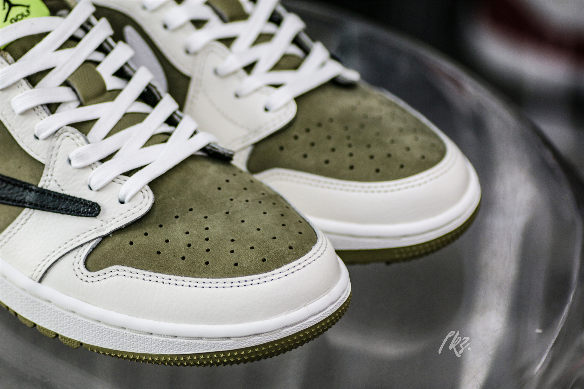 Travis Scott x Air Jordan 1 Low Golf Neutral Olive (LN5 A1)