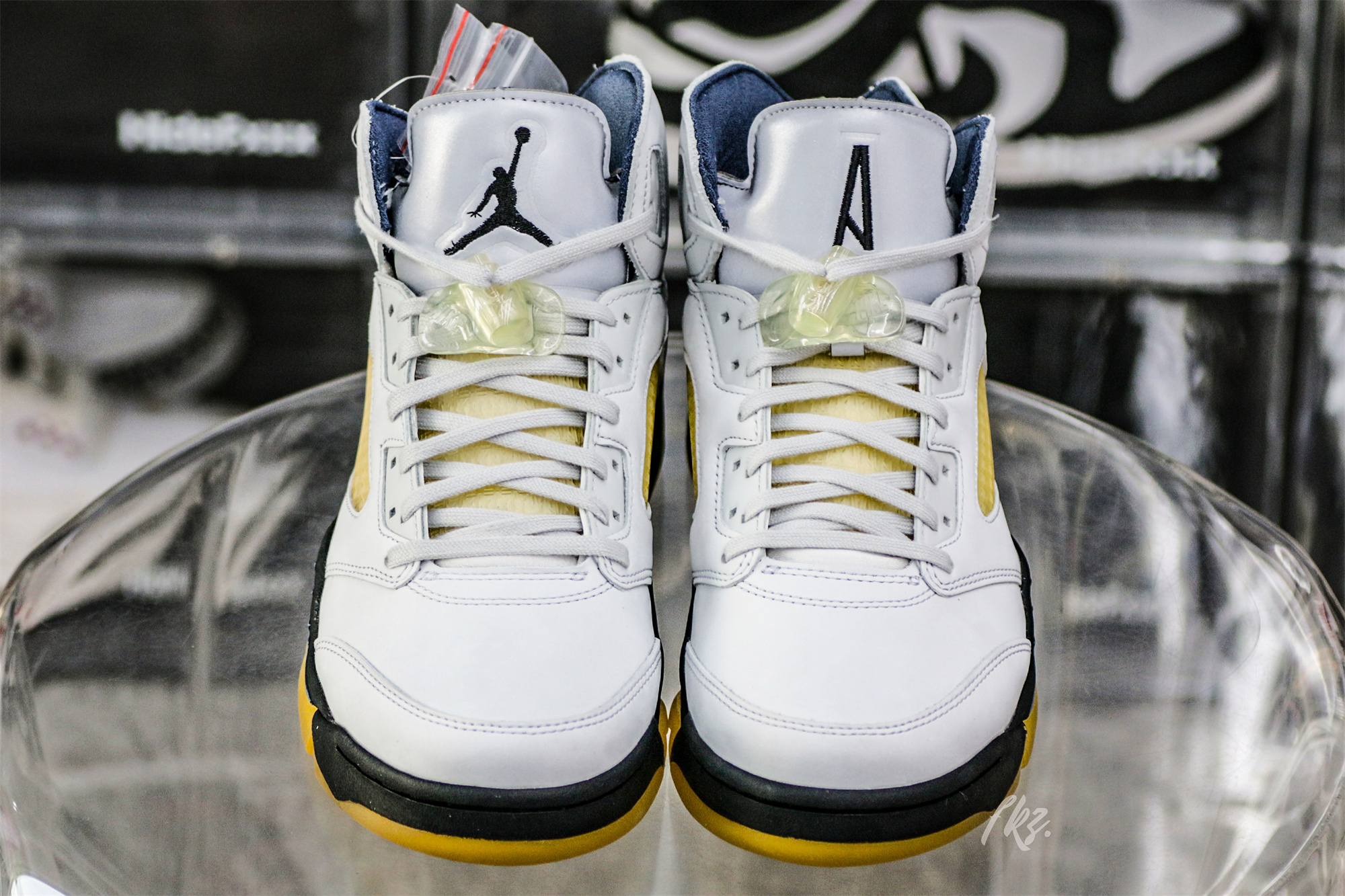 A Ma Maniere Air Jordan 5 SP Photon Dust/Diffused Blue WMS(LN5 A1)