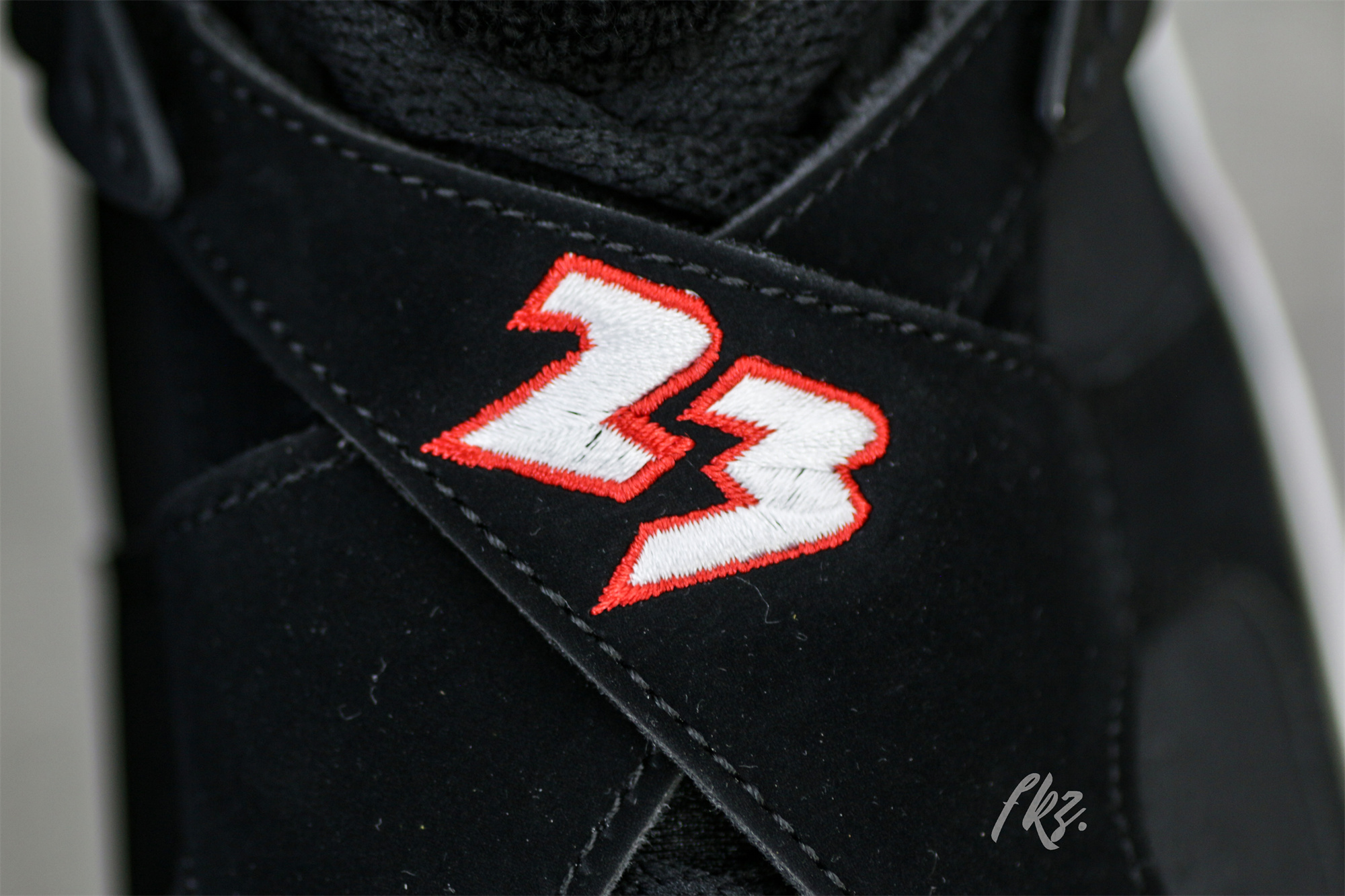 Air Jordan 8 Playoffs 2023