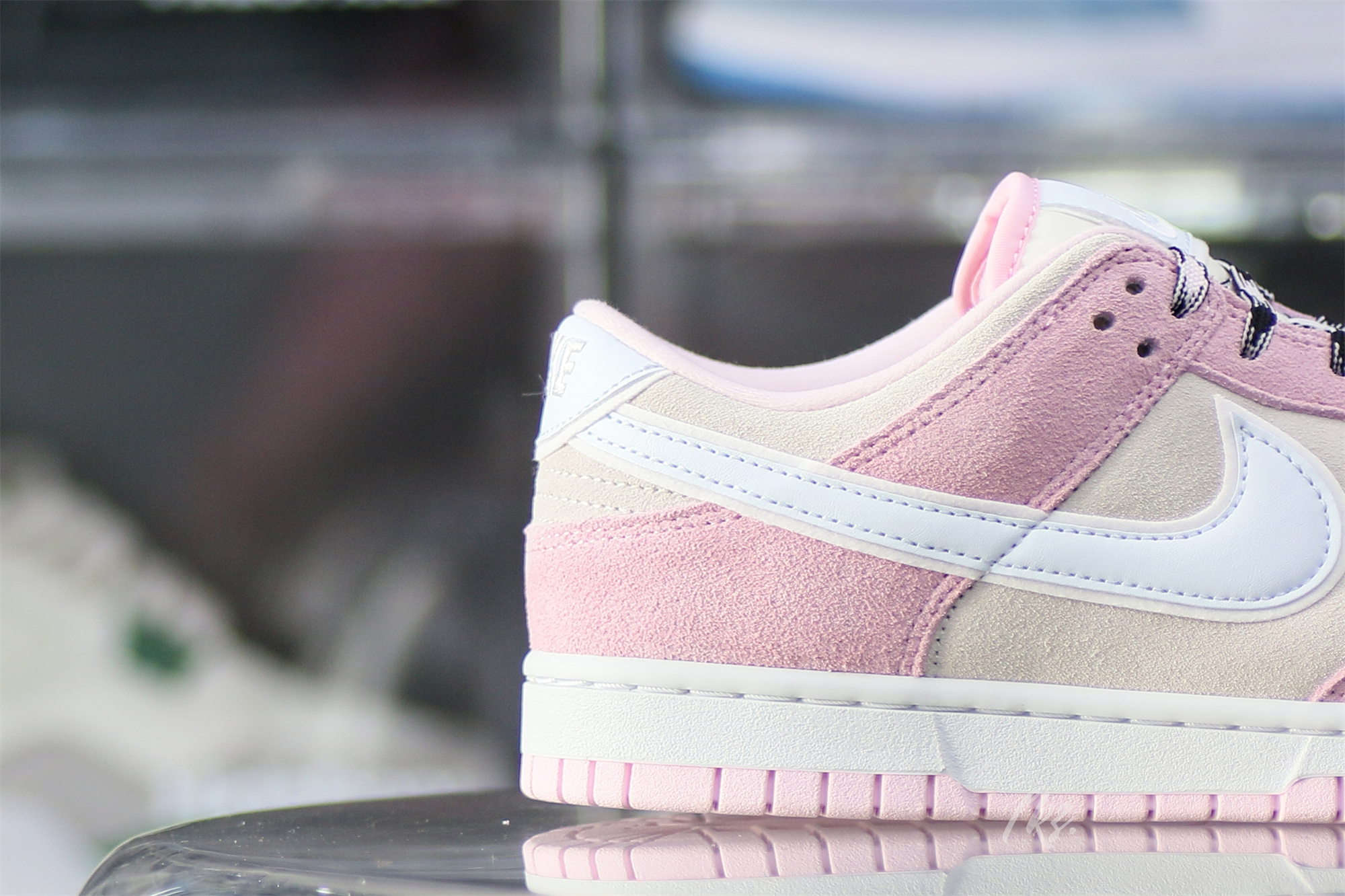 Nike Dunk Low LX Pink Foam
