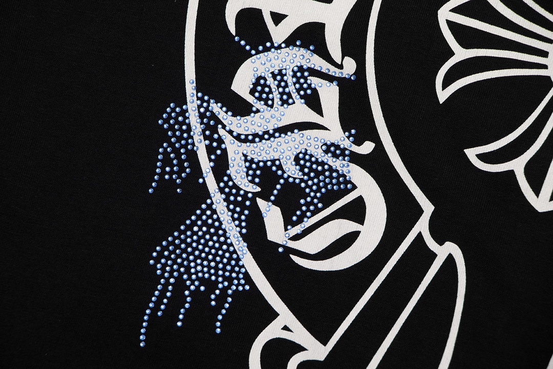 Ch*0me He**ts horse shoe logo pocket t-shirt 2024