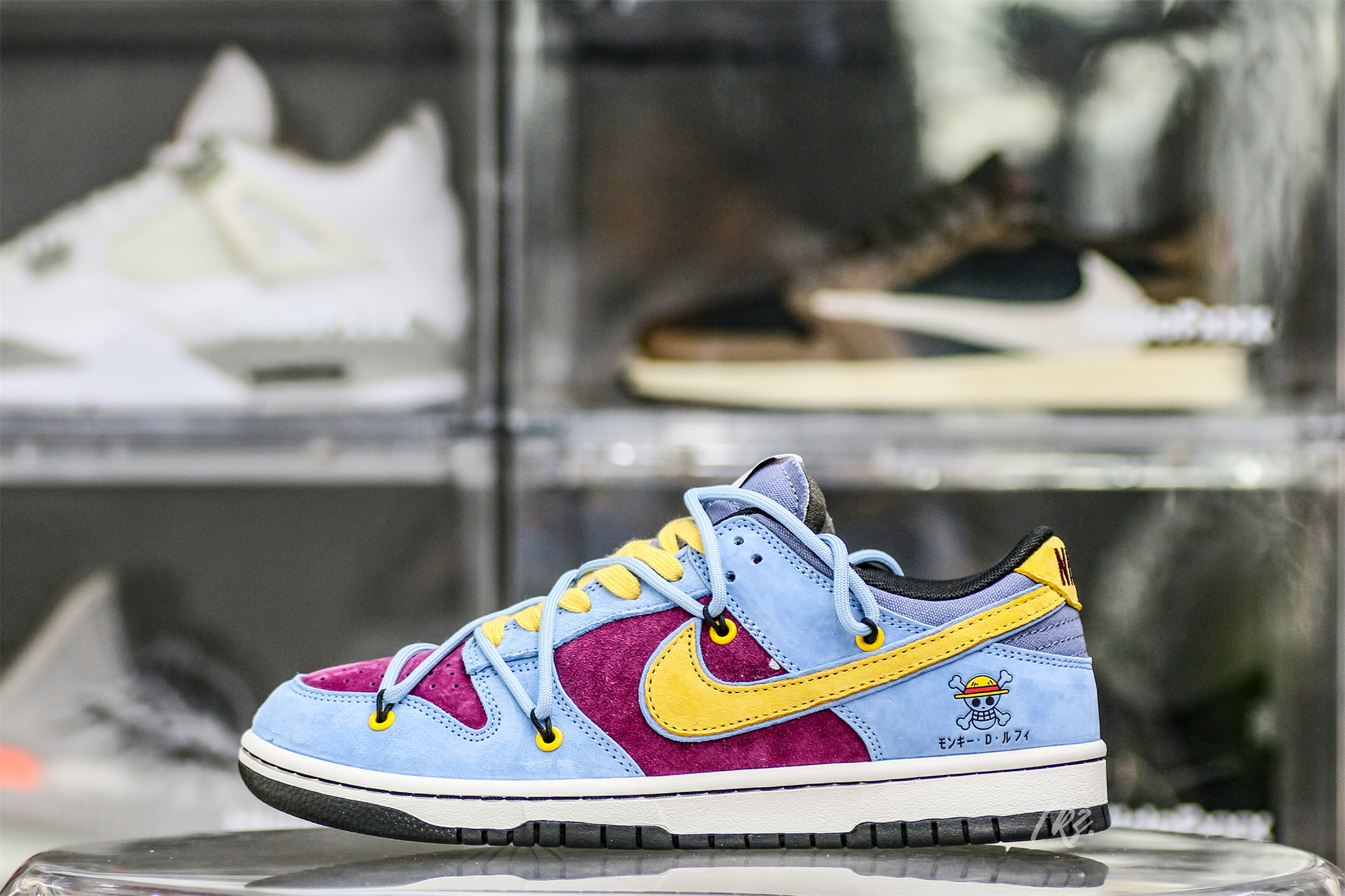 Otomo Katsuhiro x Nike Dunk One Piece Luffy Purple