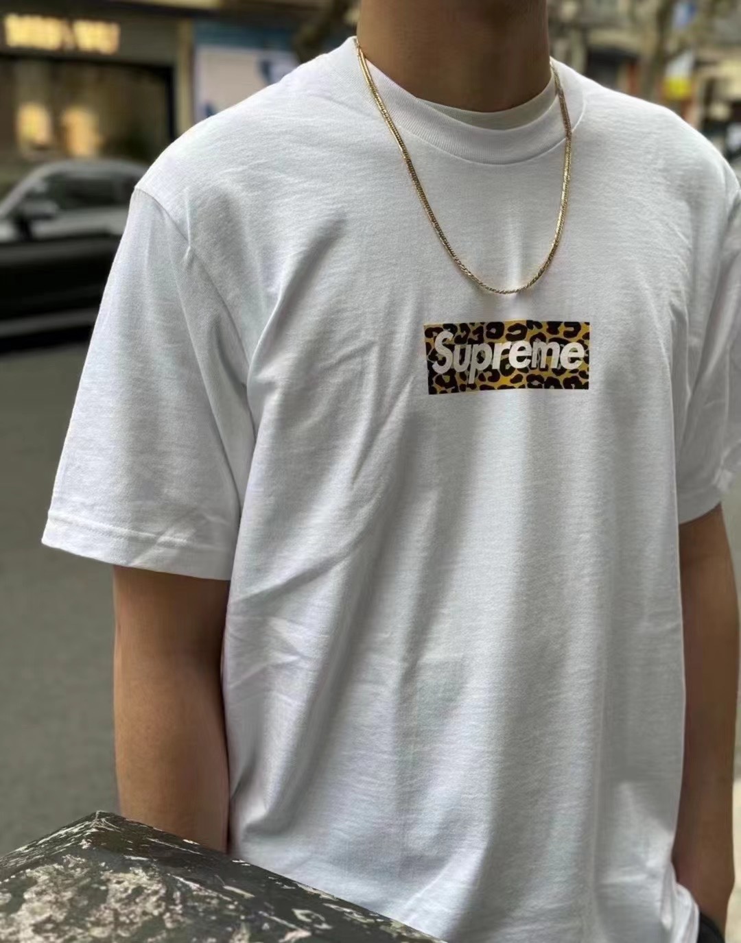 Suprem3 Shanghai Box Logo Tee