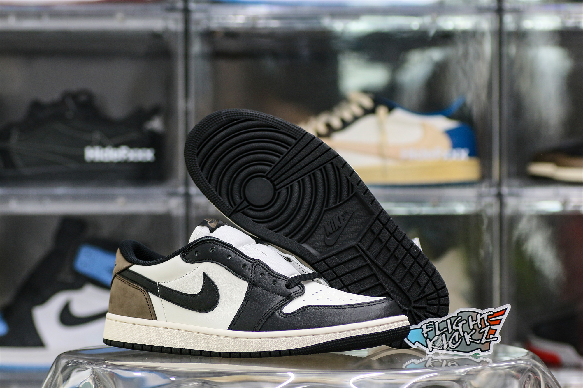 Air Jordan 1 Retro Low OG ‘Mocha’