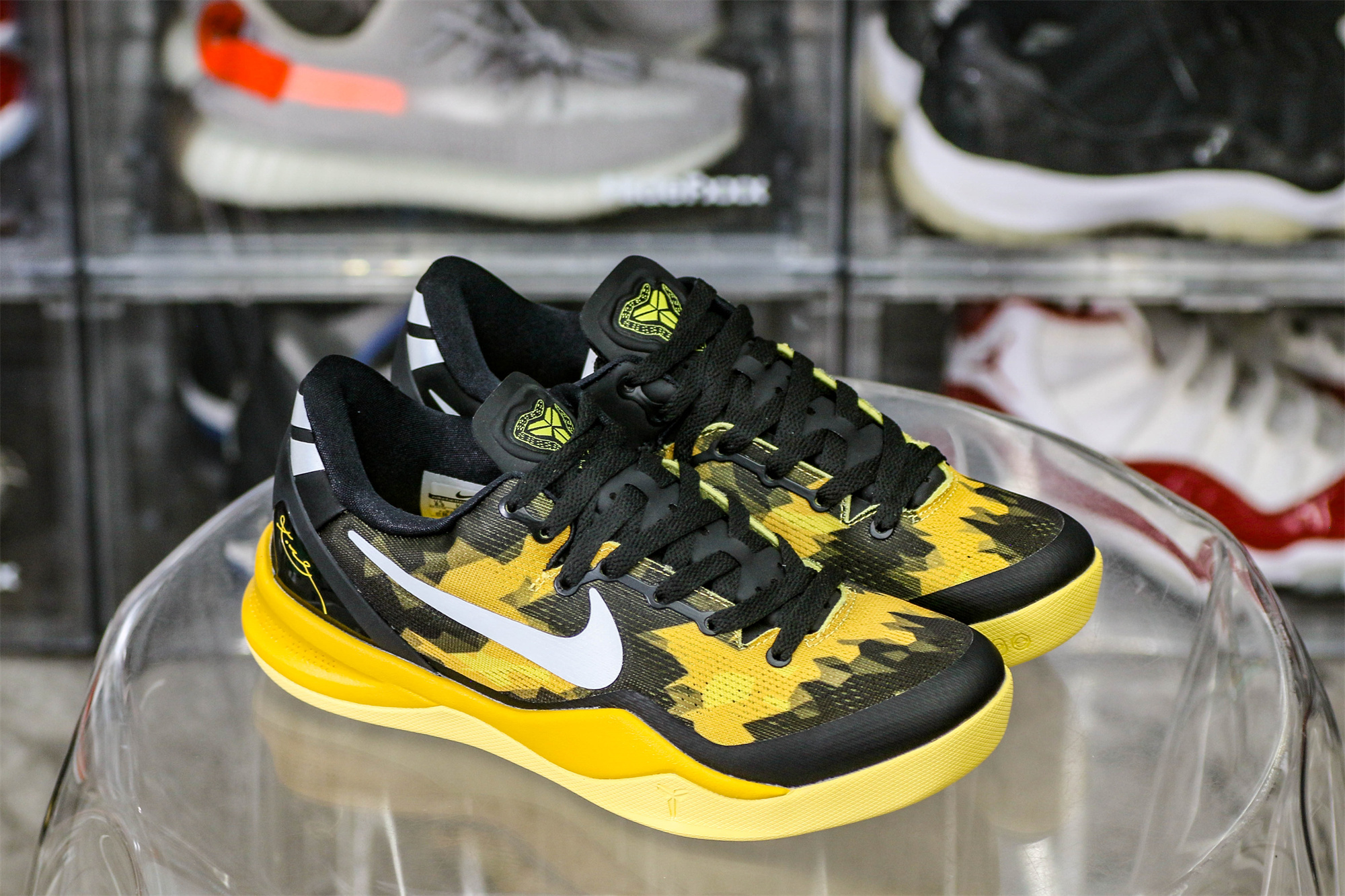 Kobe 8 ‘Sulfur Electric’ 2012(A1 Batch)