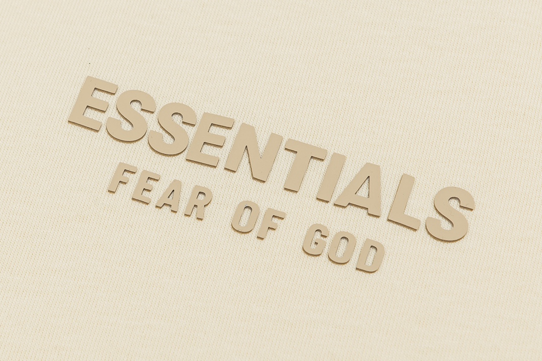 Fear of God ESSENTIALS Relaxed Crew Neck Fleece Tee