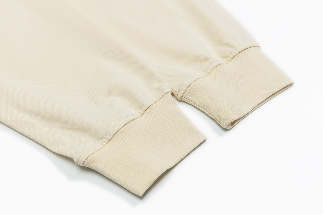 Fear of God ESSENTIALS Relaxed Crew Neck Fleece Tee