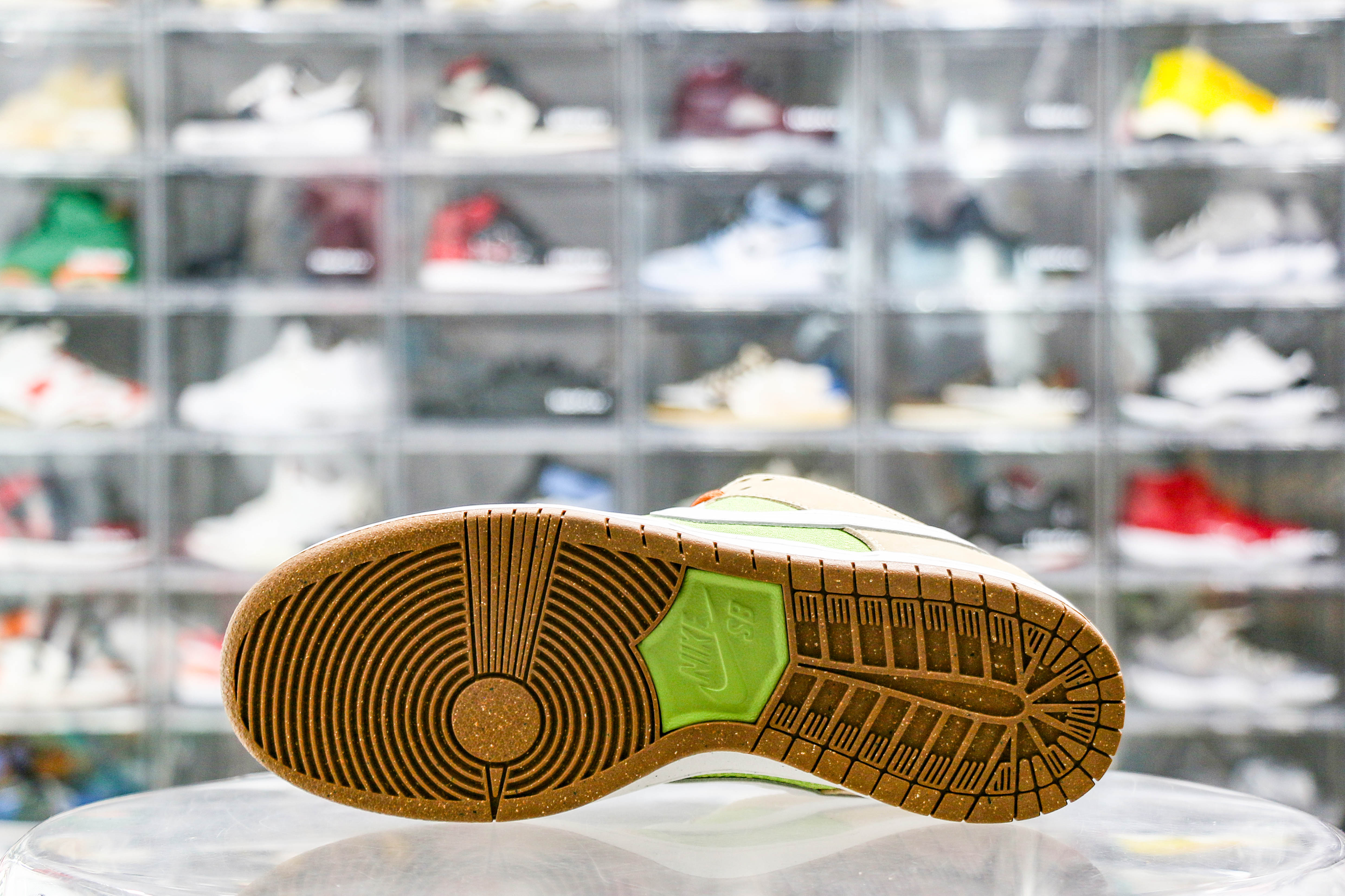 Nike SB Dunk Low Escargot