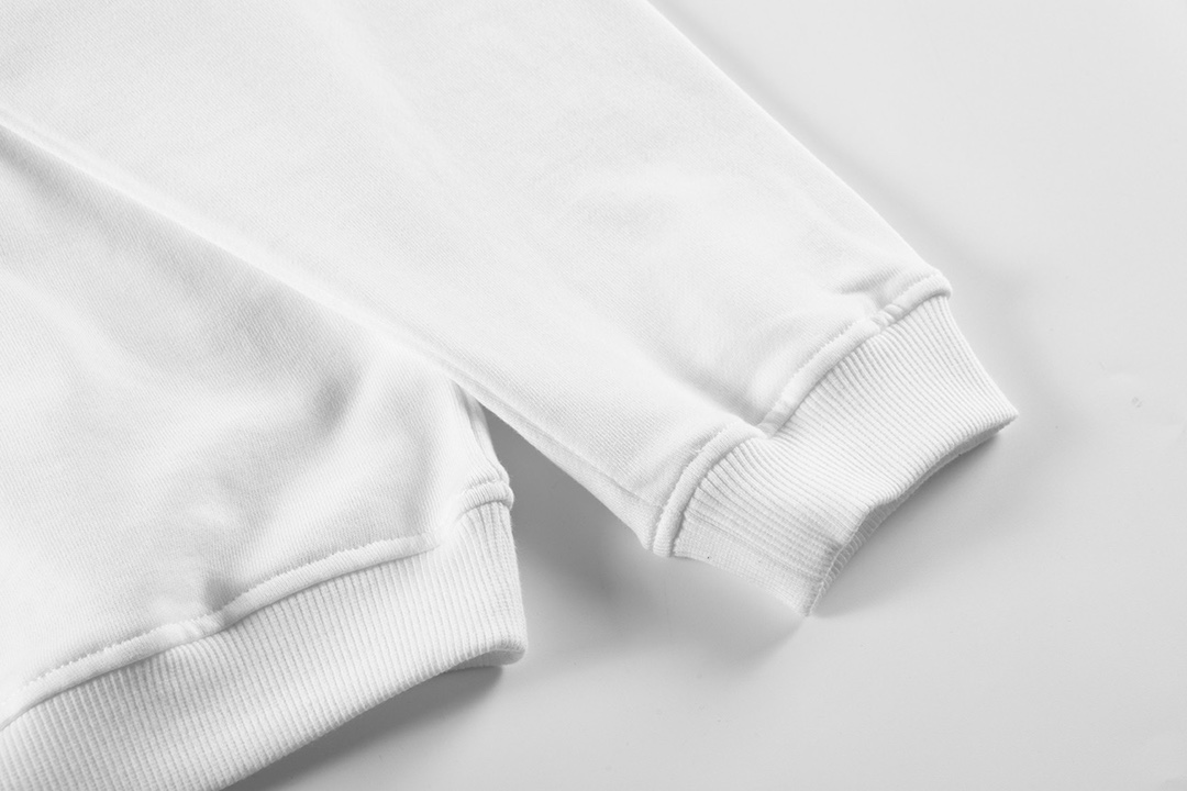 Ch*0me He**ts latest heavy-weight basic crewneck sweatshirt in white