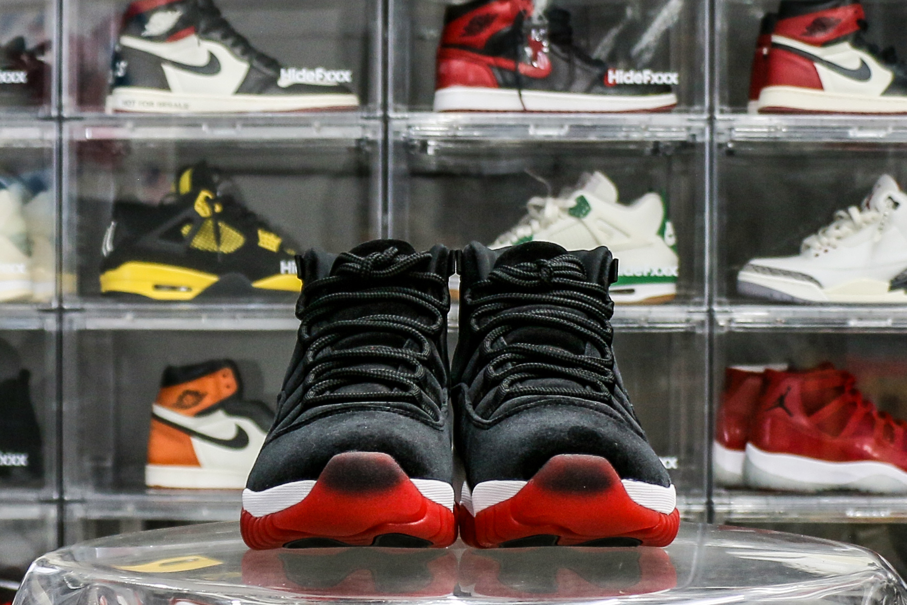 Wmns Jordan 11 Retro Bred Velvet (Ln5 A1)