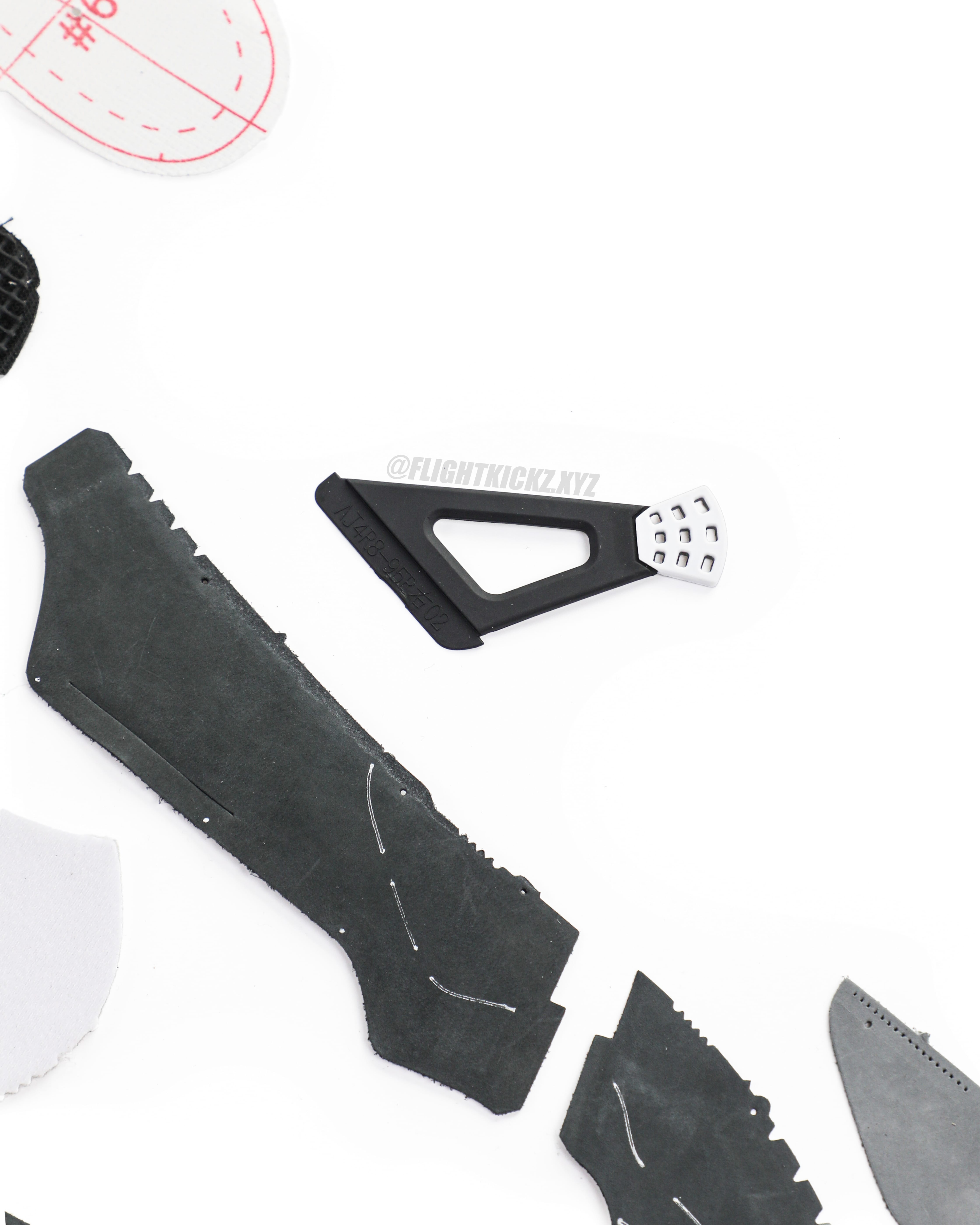 Air Jordan 4 Retro Fear Pack 2024 (Ln5 A1)