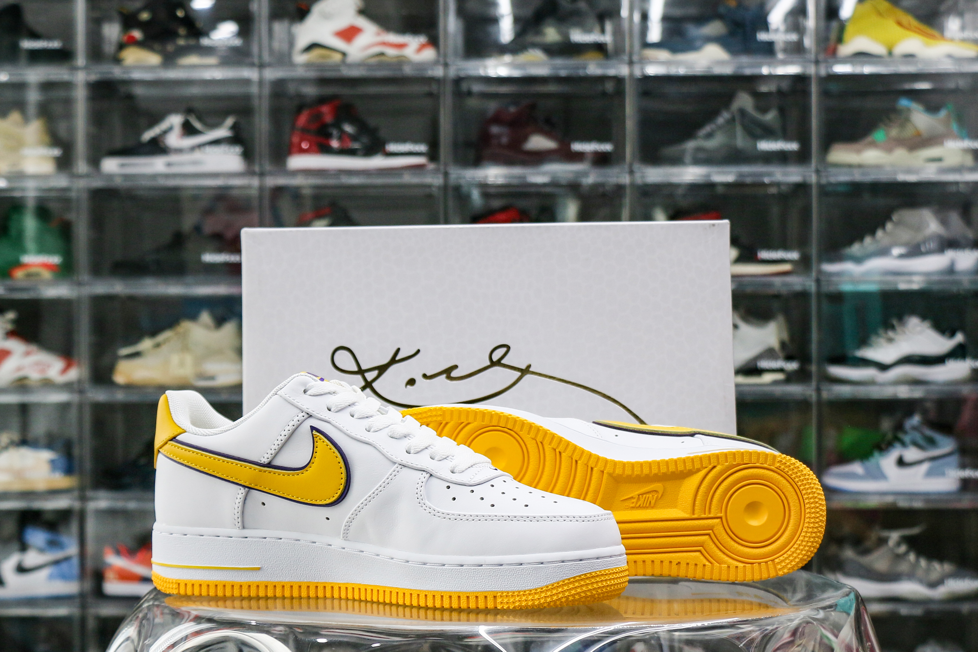 Nike Air Force 1 Low Retro QS Kobe Bryant Lakers Home（Ln5 A1）