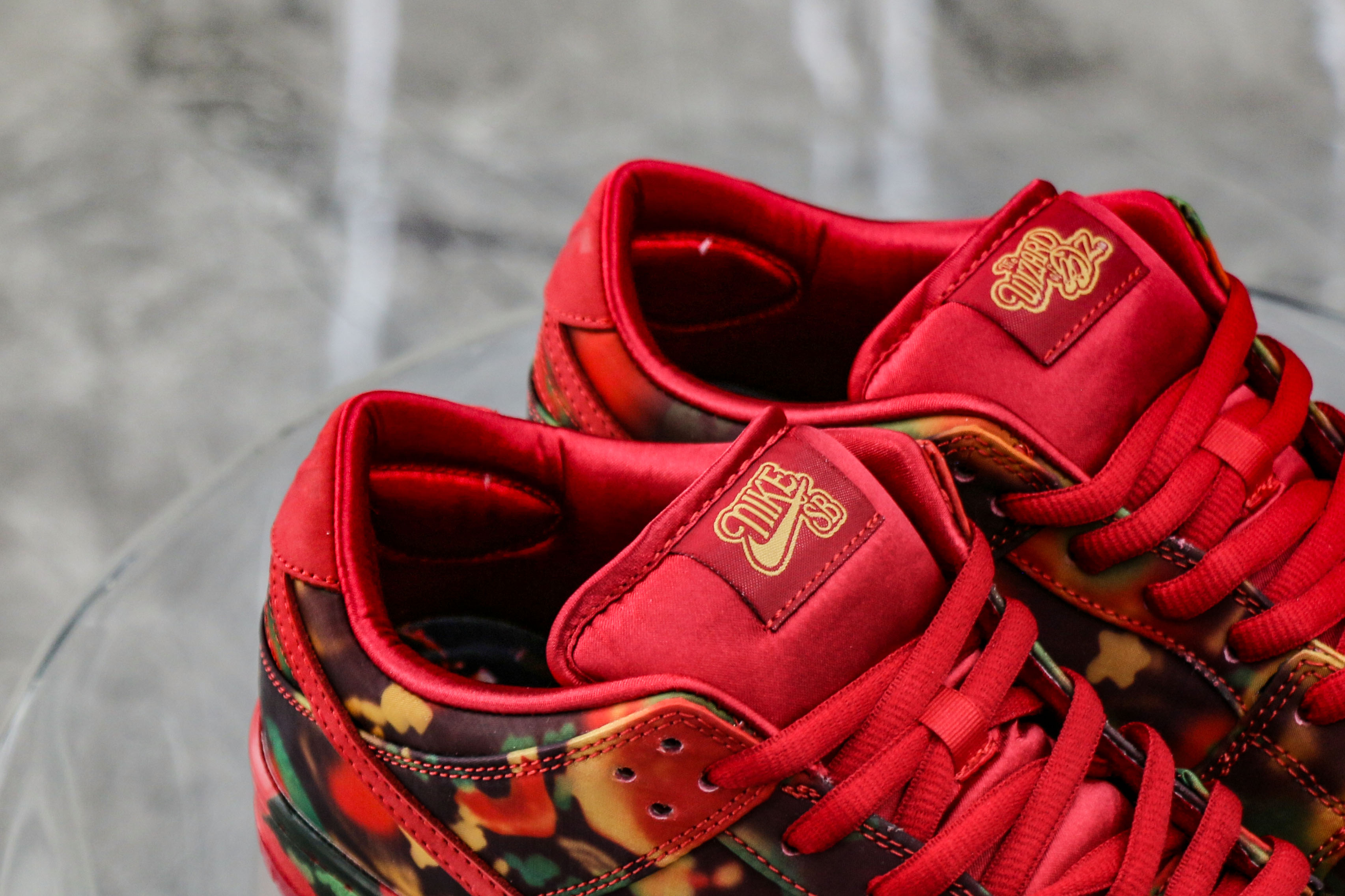 Nike SB Dunk Low The Wizard of Oz Poppy Field