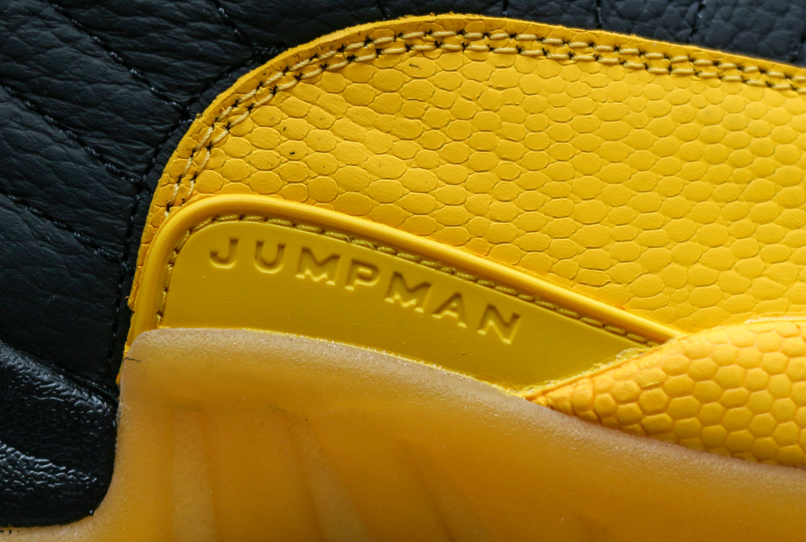 Jordan 12 Retro Black University Gold