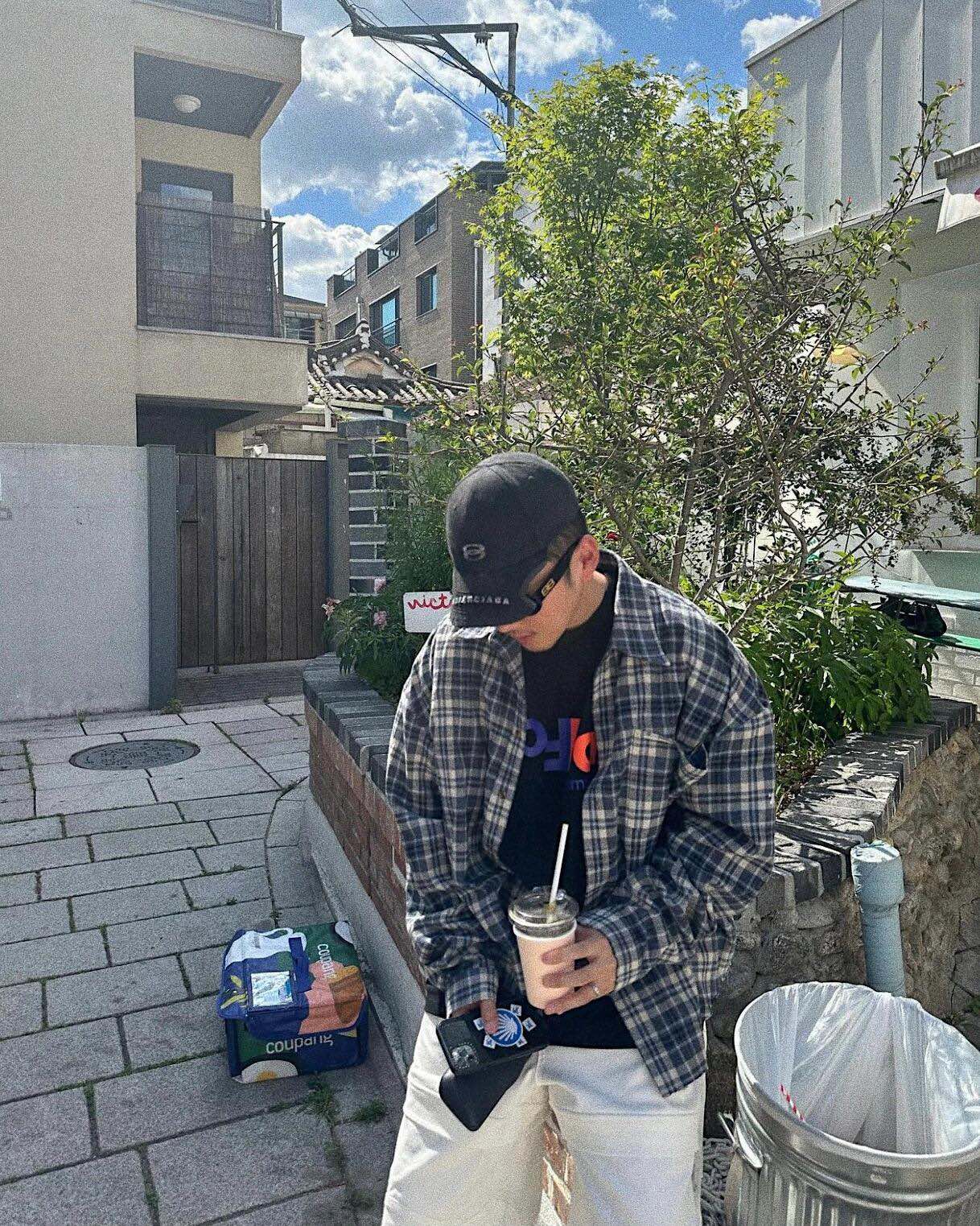 Far Archive Flannel Tassel Blue Plaid Shirt