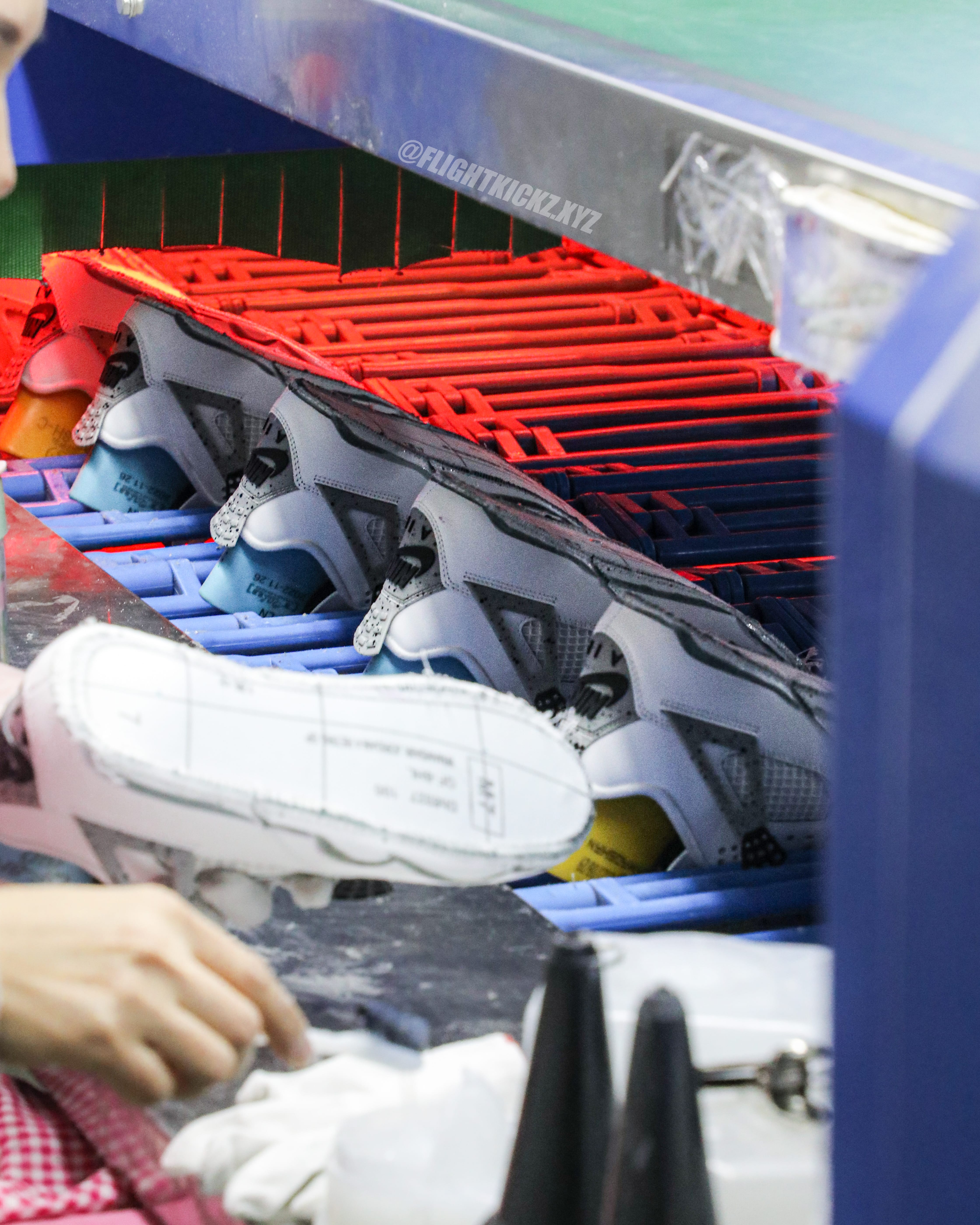 Air Jordan 4 Retro OG ‘White Cement’ 2025 (Ln5 A1)