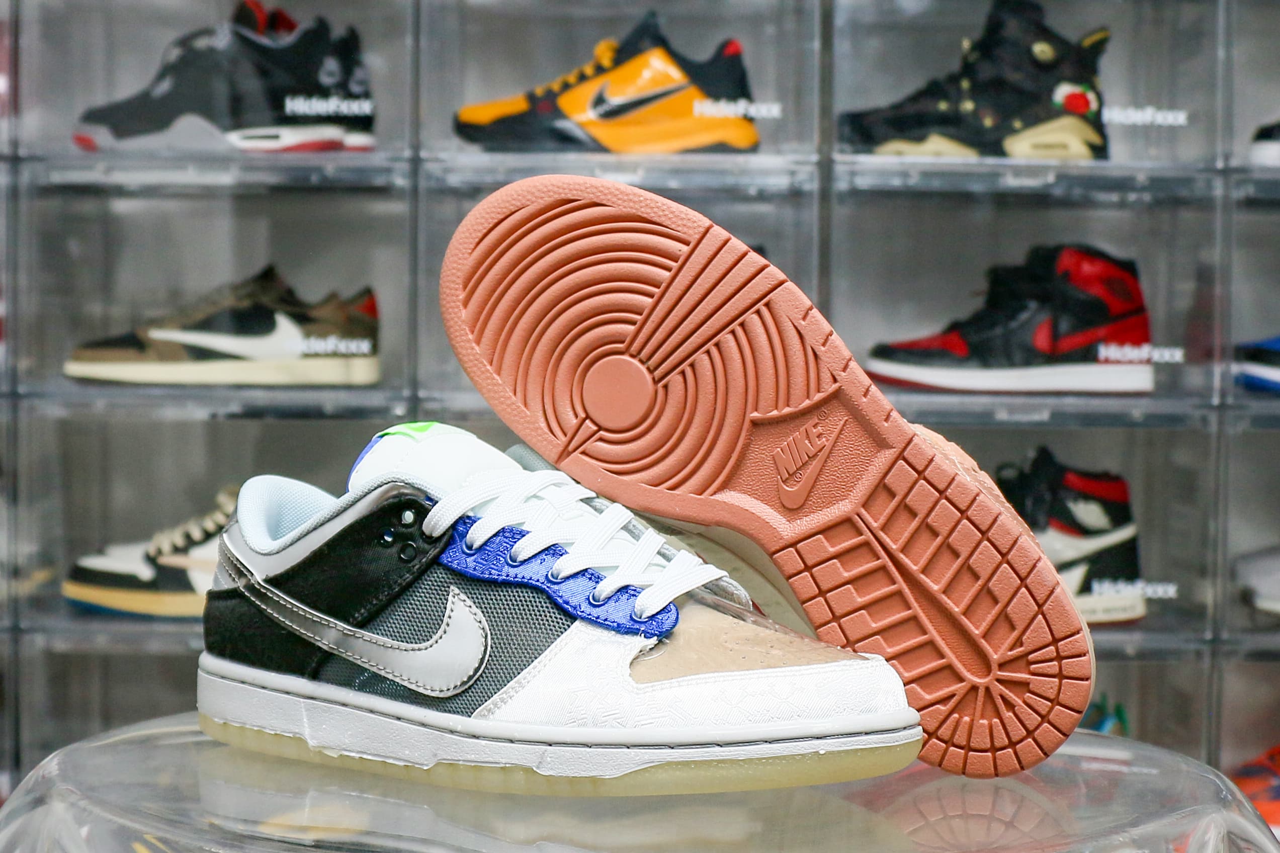 Nike Dunk Low SP ‘What The CLOT’ (Without Card)