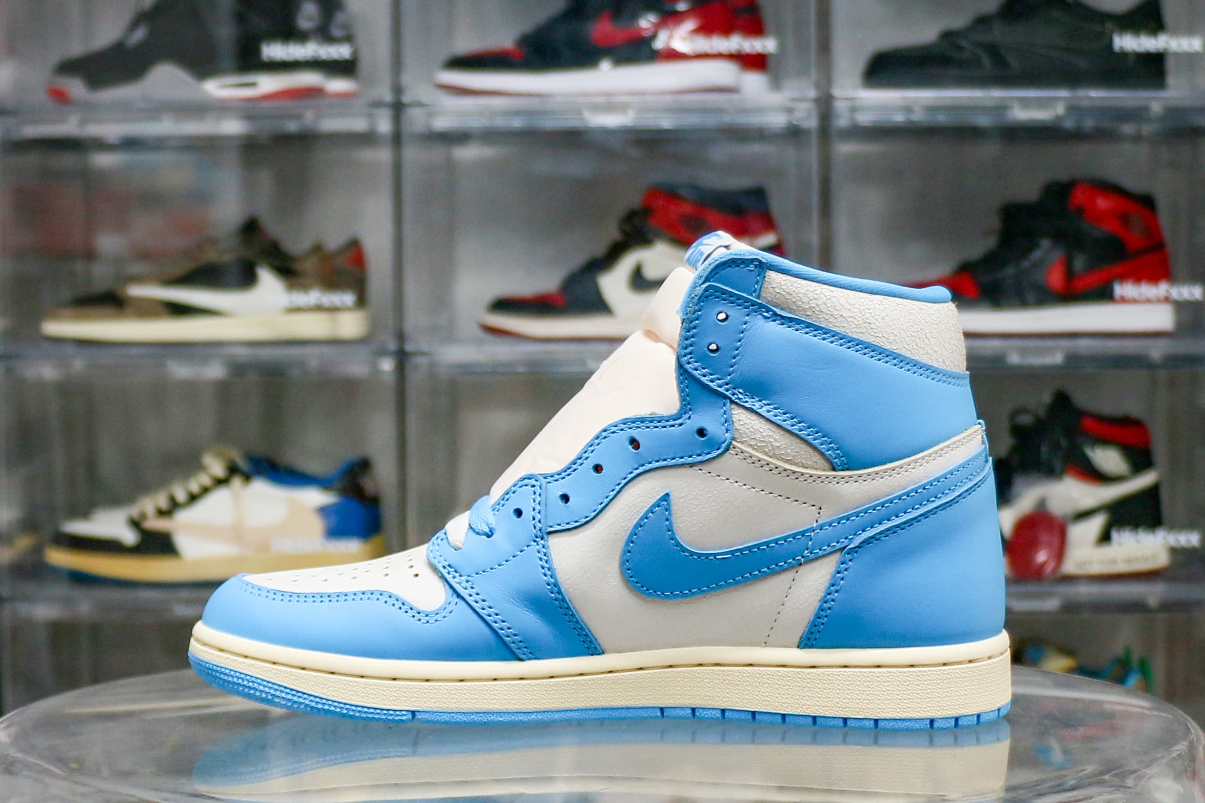 Jordan 1 Retro High OG UNC Reimagined 2025（Ln5 A1）