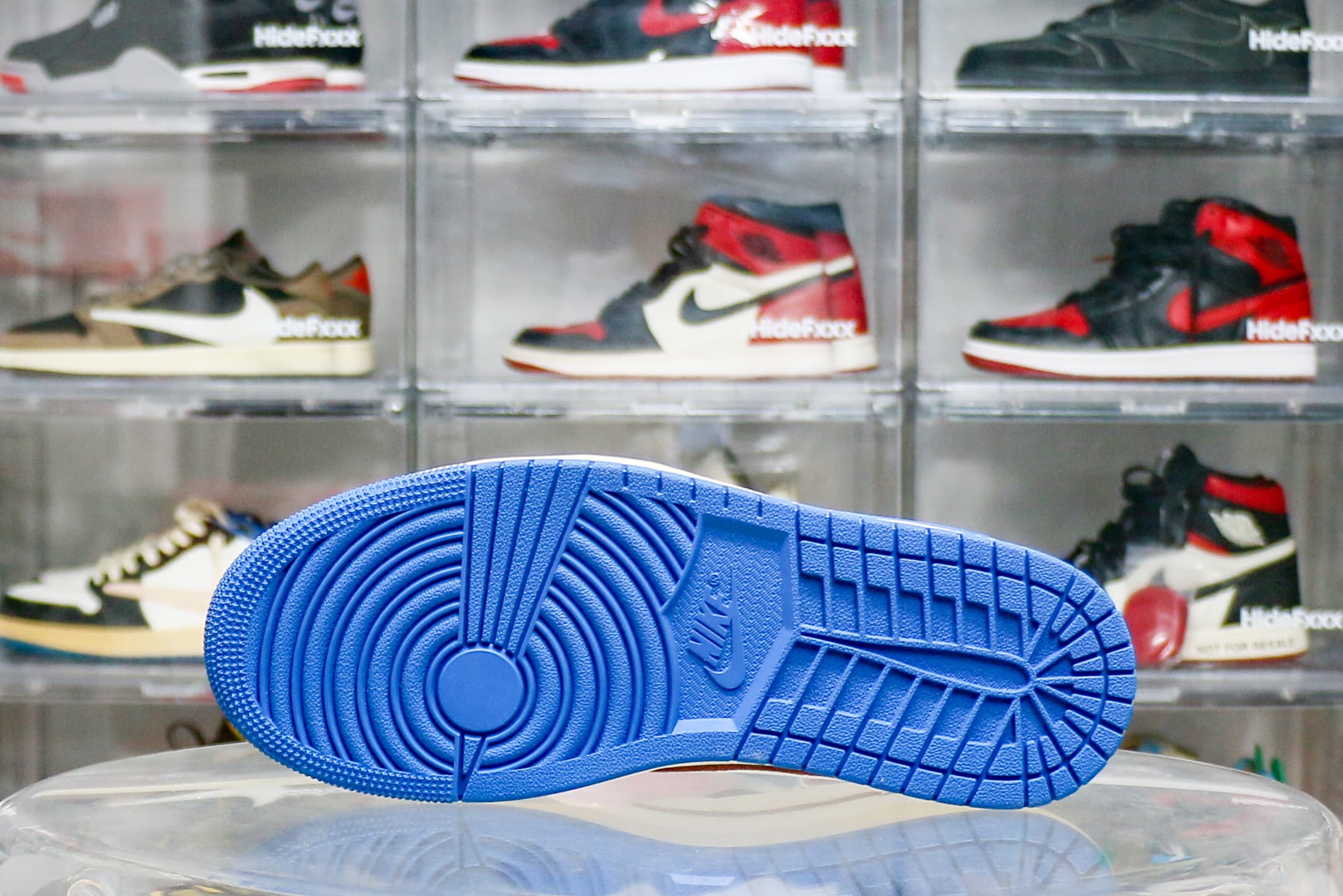 Travis Scott x Fragment x Air Jordan 1 Low OG (Ln5 A1)