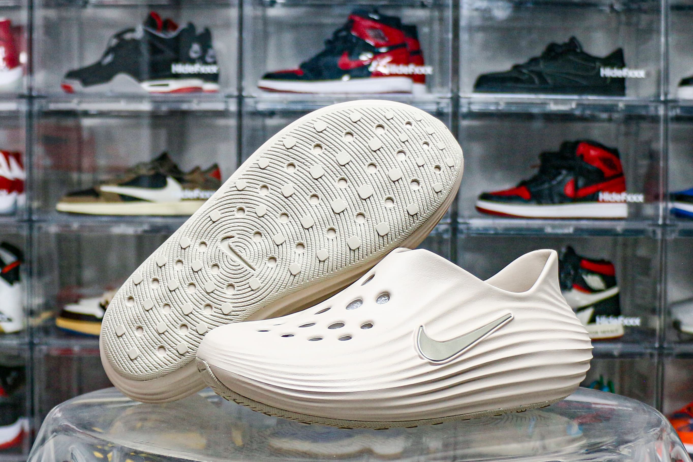 Nike ReactX Rejuven8 Light Orewood Brown