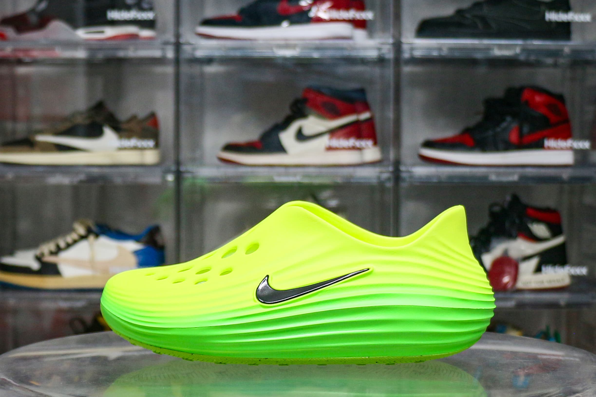 Nike ReactX Rejuven8 Green Strike