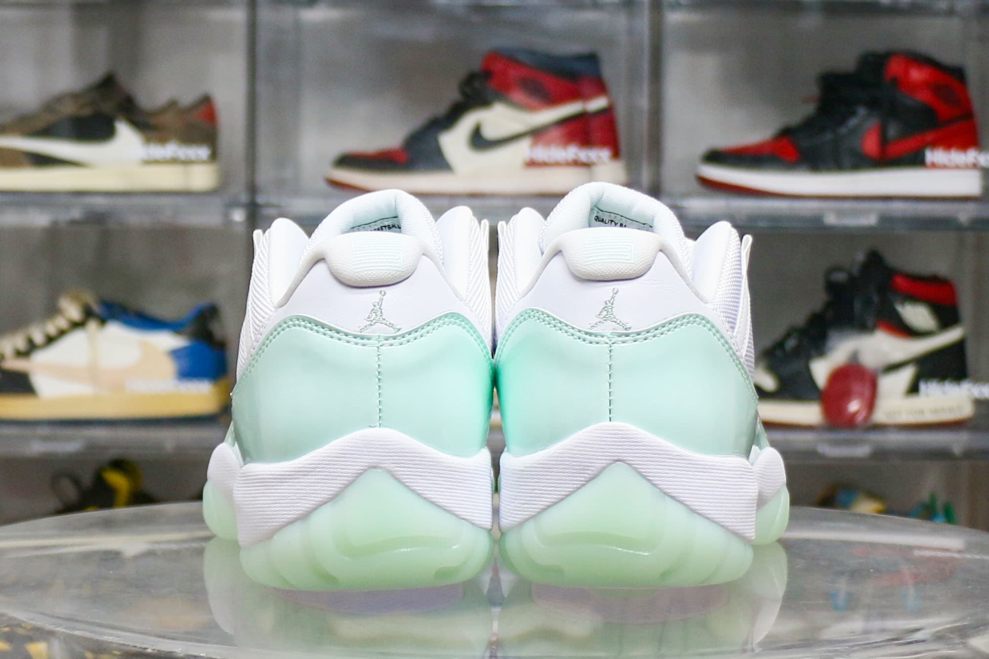 Jordan 11 Retro Low Igloo WMNS 2025