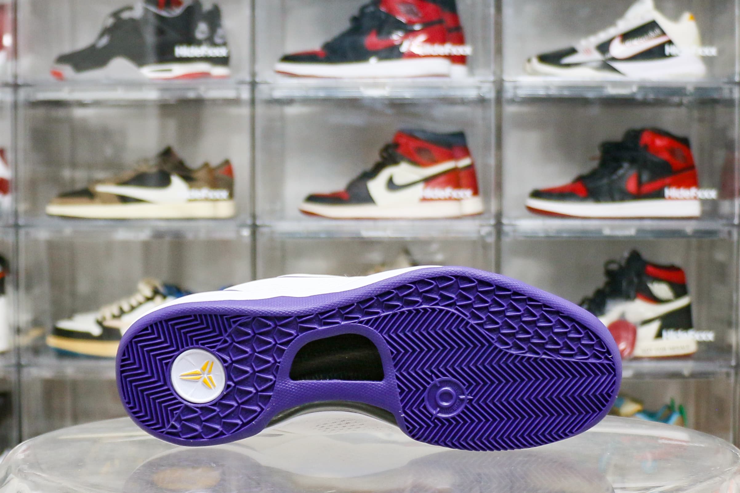 Nike Kobe 8 Protro “LSU White” PE (Ln5 A1)