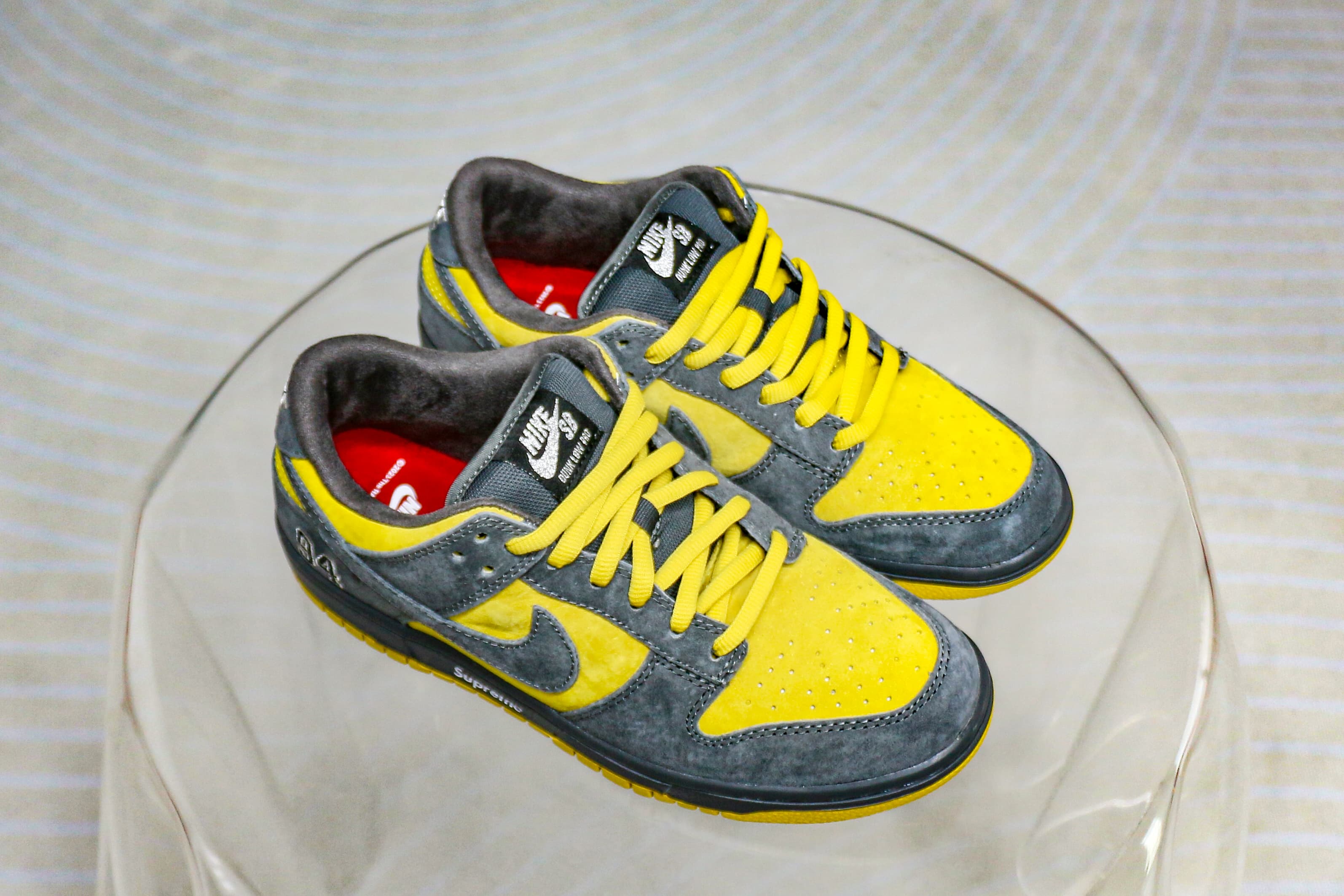 Nike SB Dunk Low Supreme 94 Hulk