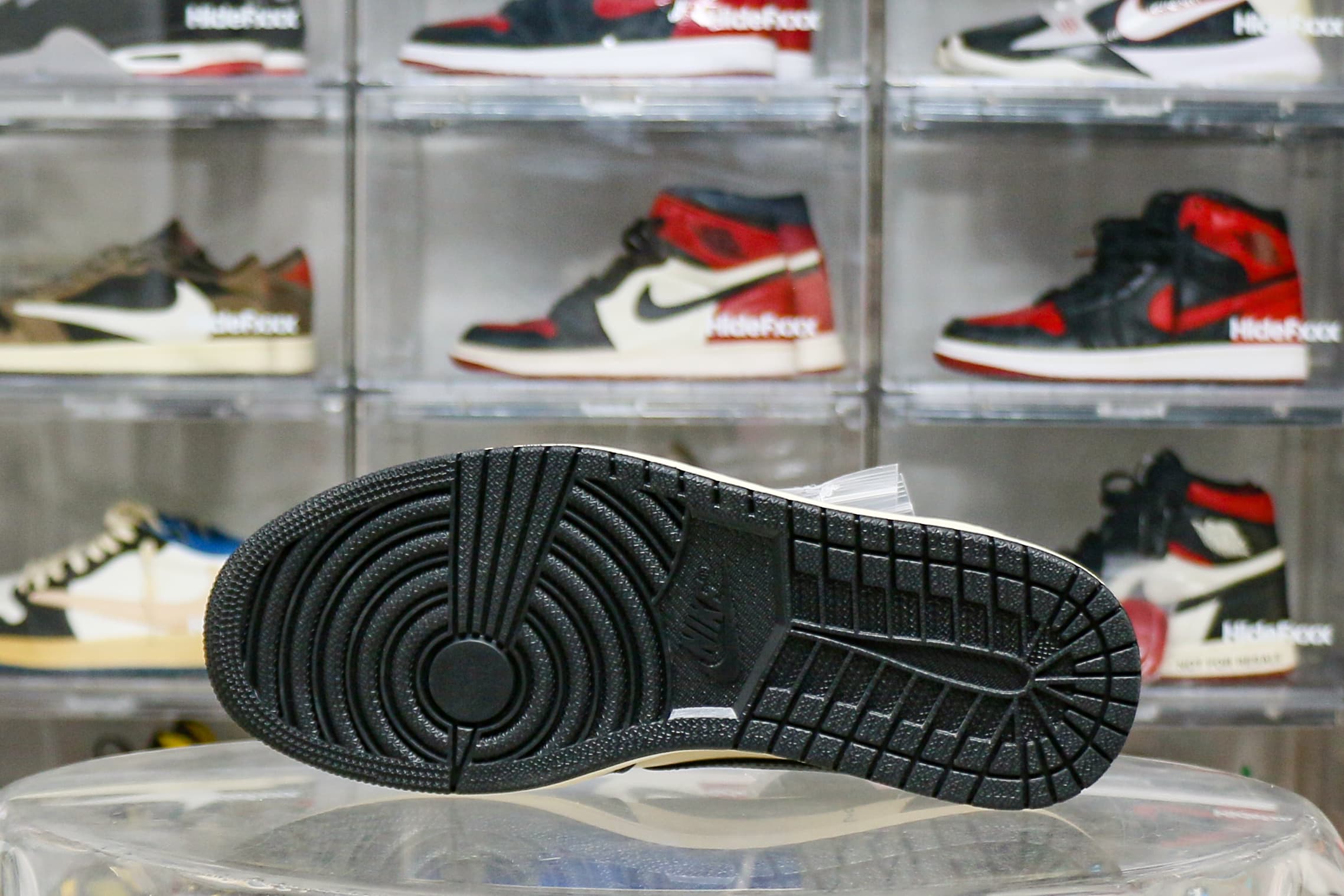 Travis Scott x Air Jordan 1 Retro Low OG Pale Vanilla Custom