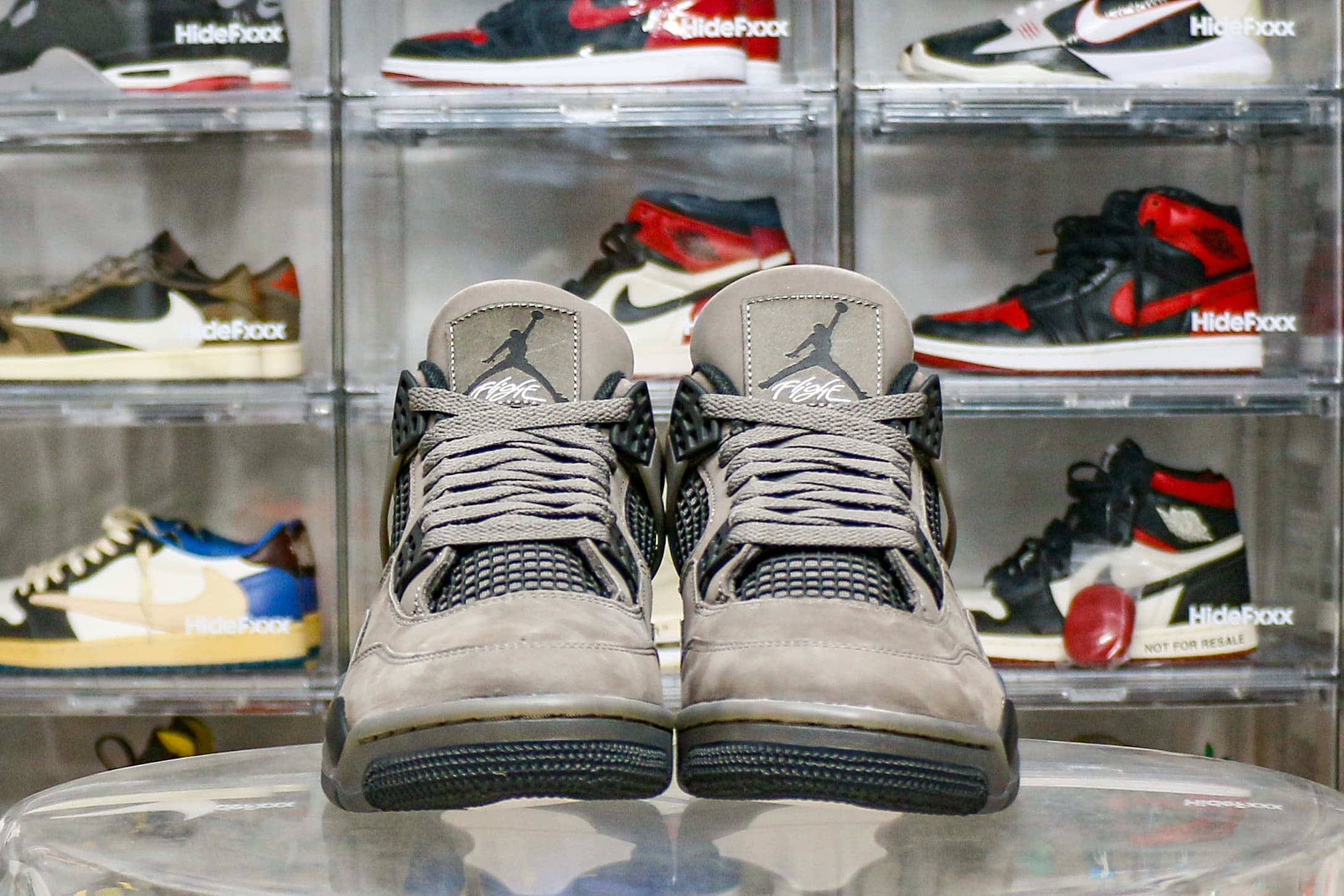 Jordan 4 Retro Cave Stone 2025 (LN5 A1 Batch)