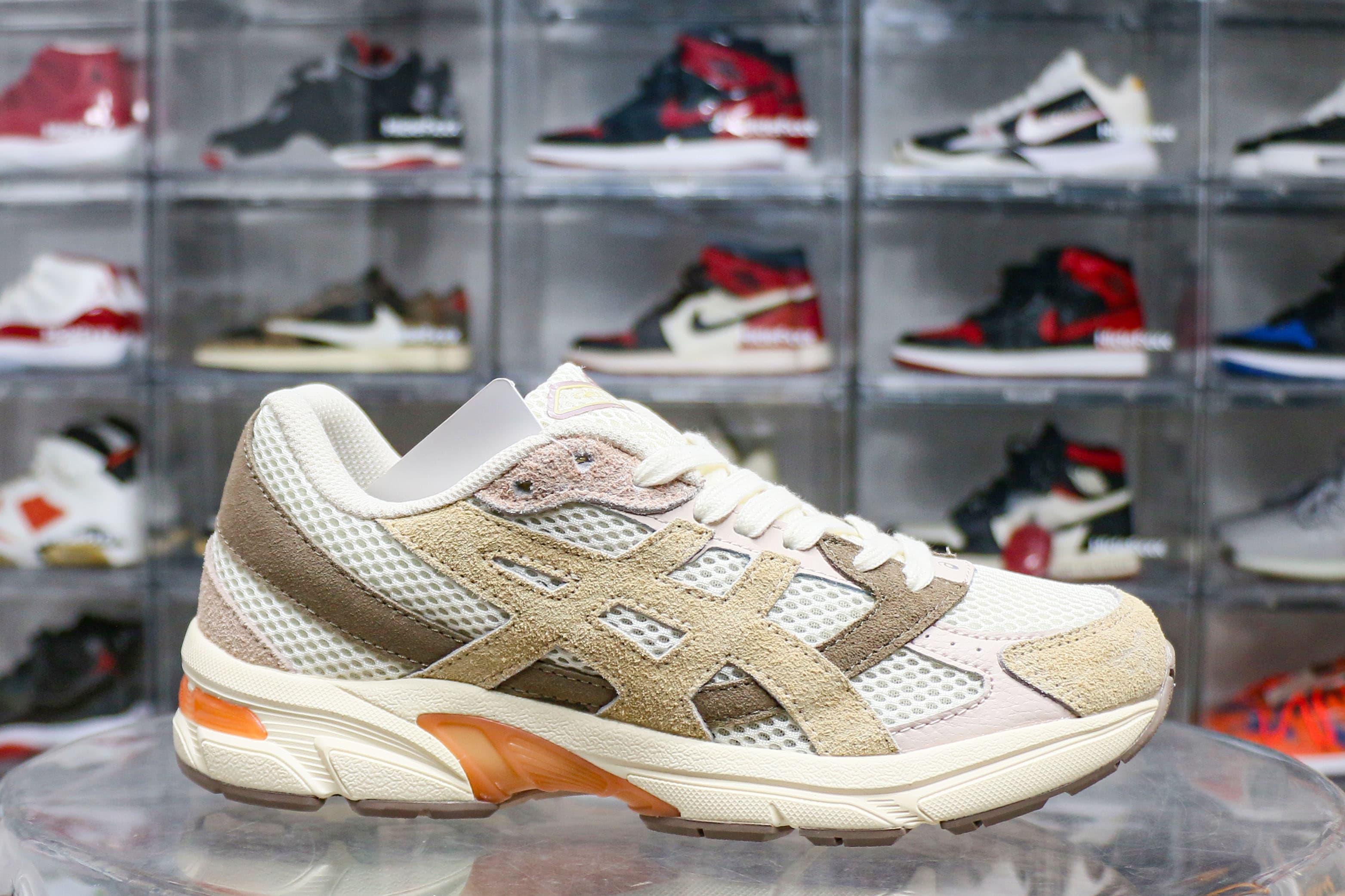 Asics Gel-1130 Birch Sand Peach